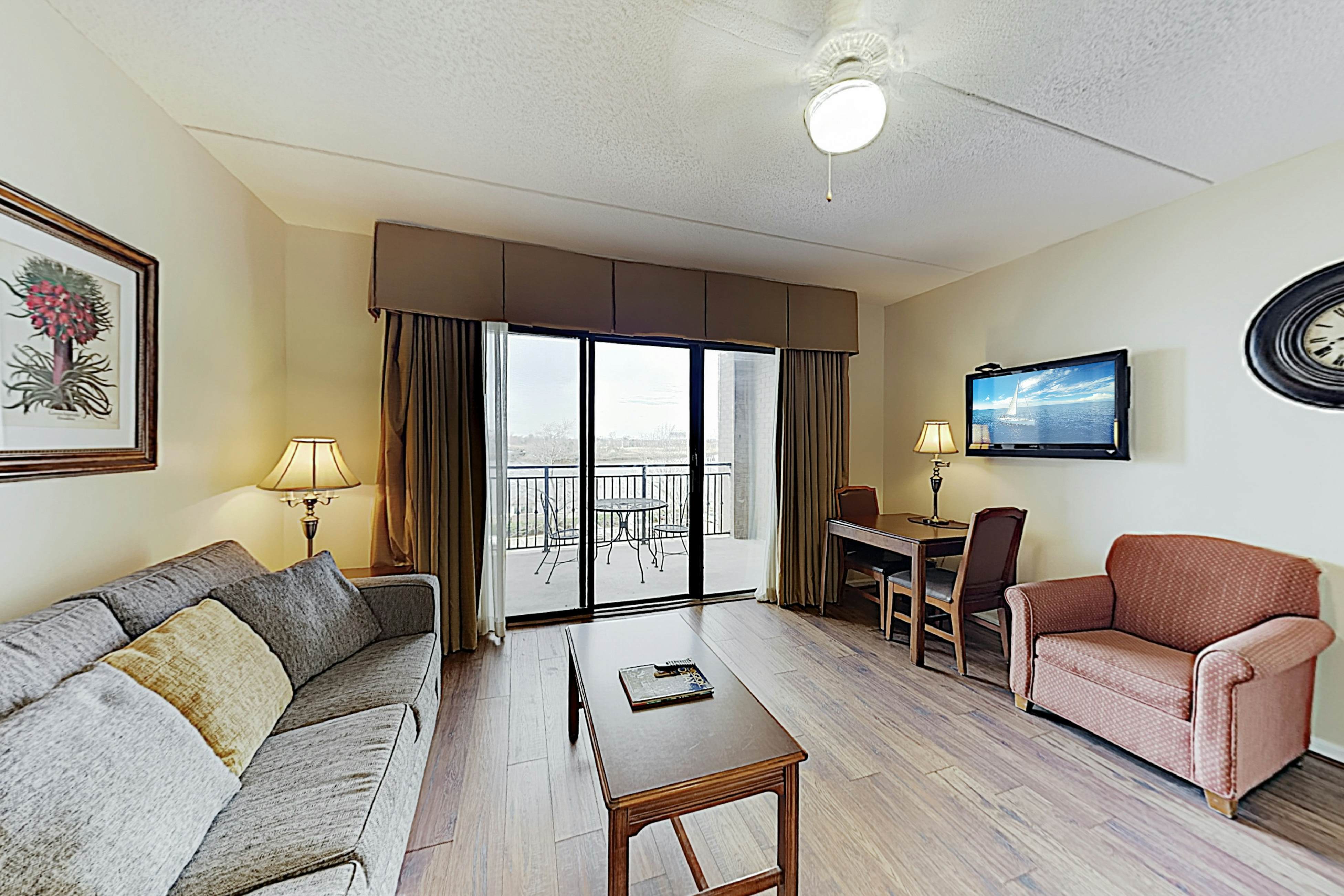 WI18 Water Street Condos Unit 408