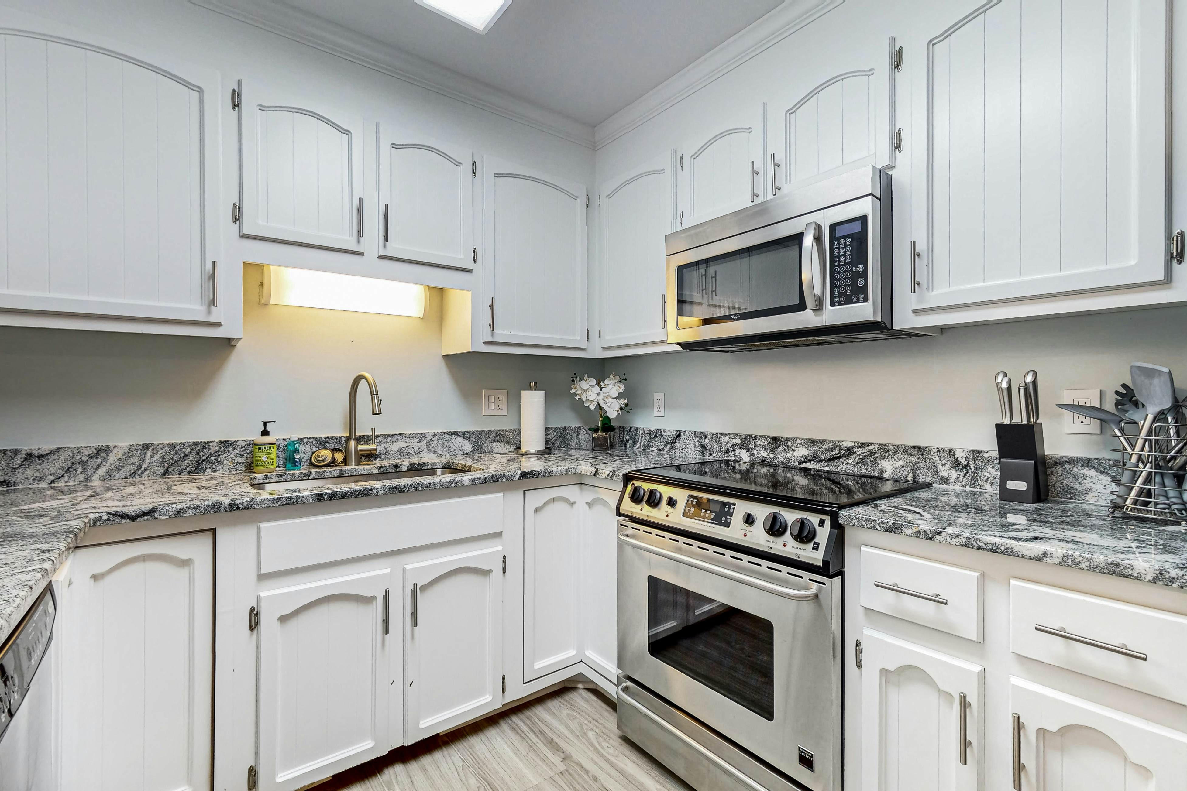 CB82 Turquoise Oasis