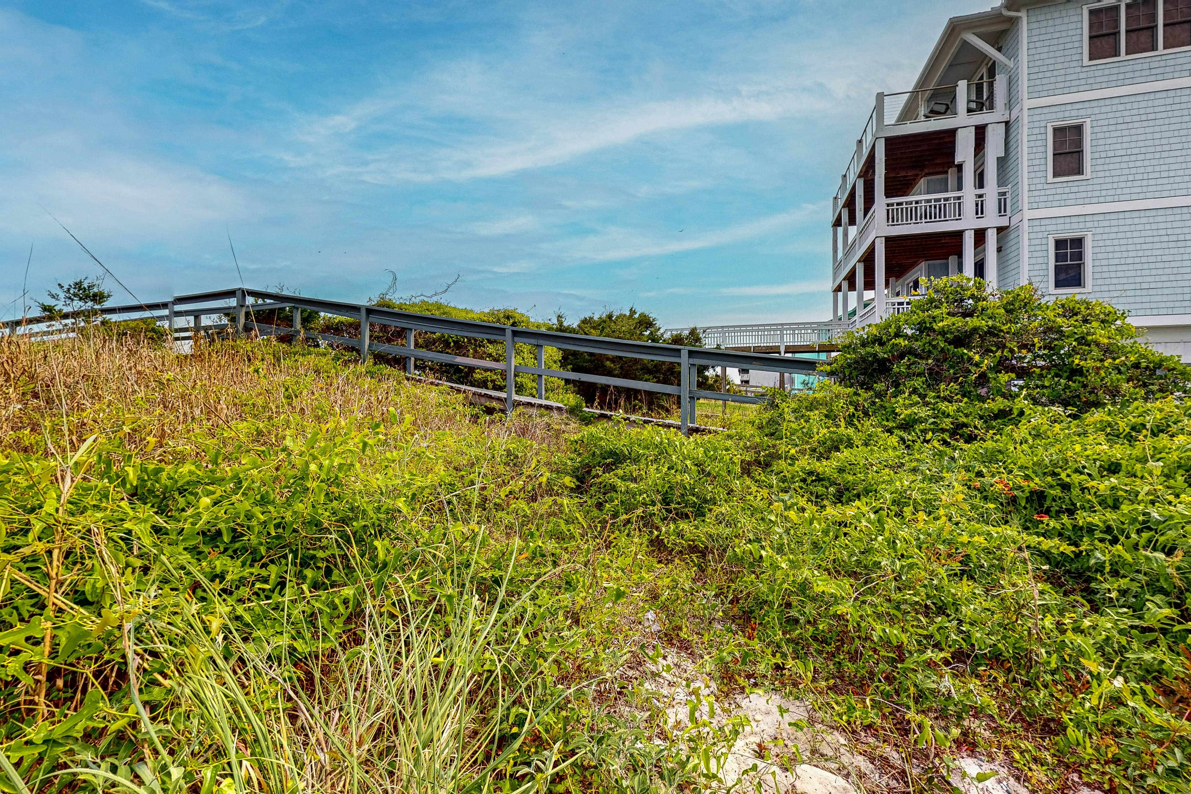 CB82 Turquoise Oasis