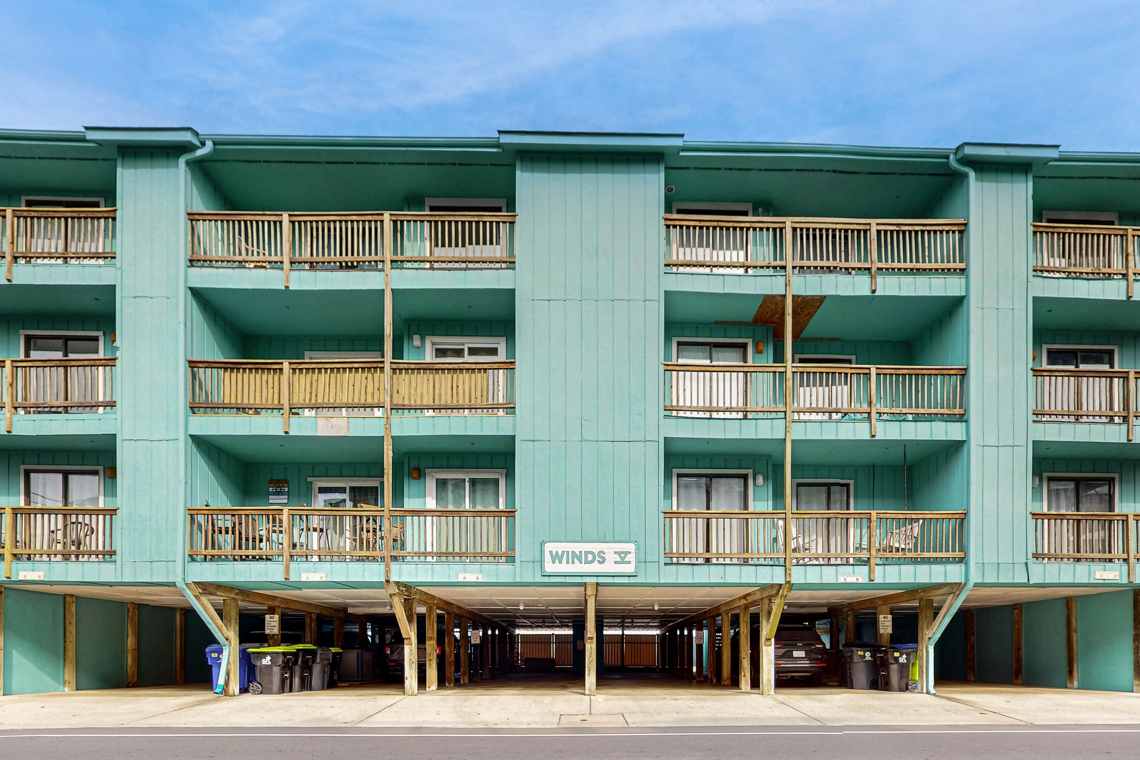 CB82 Turquoise Oasis