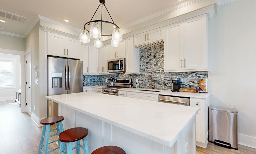 Oceanview home with close proximity to the beach, AC, W/D, & deck