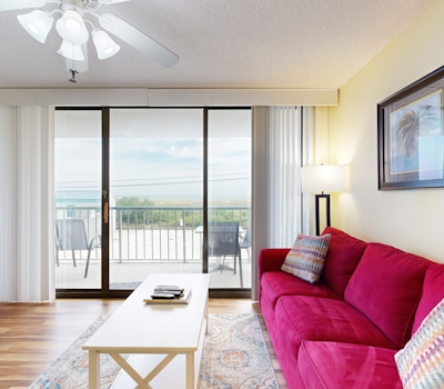 CB90 Almost Paradise