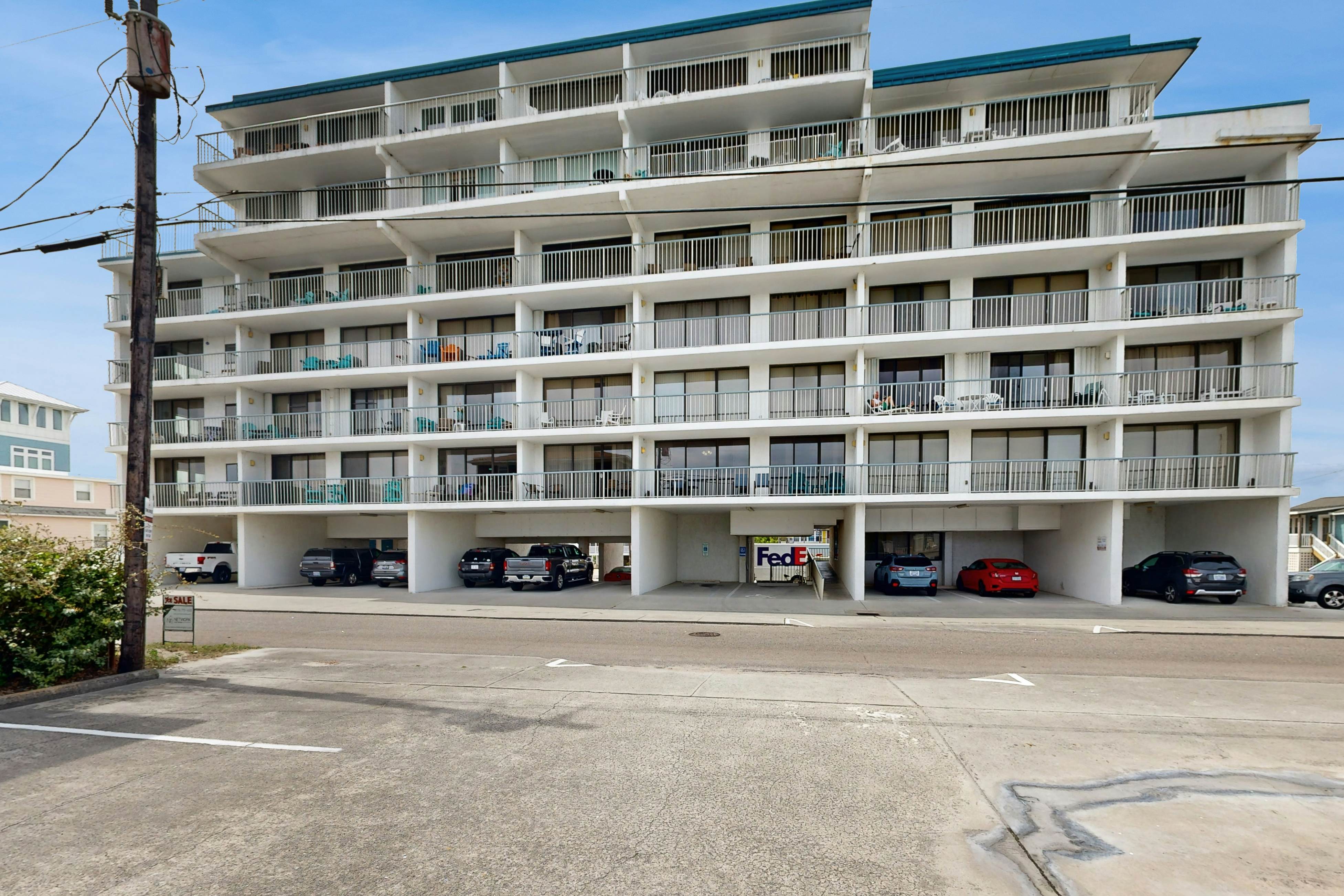 CB90 Almost Paradise