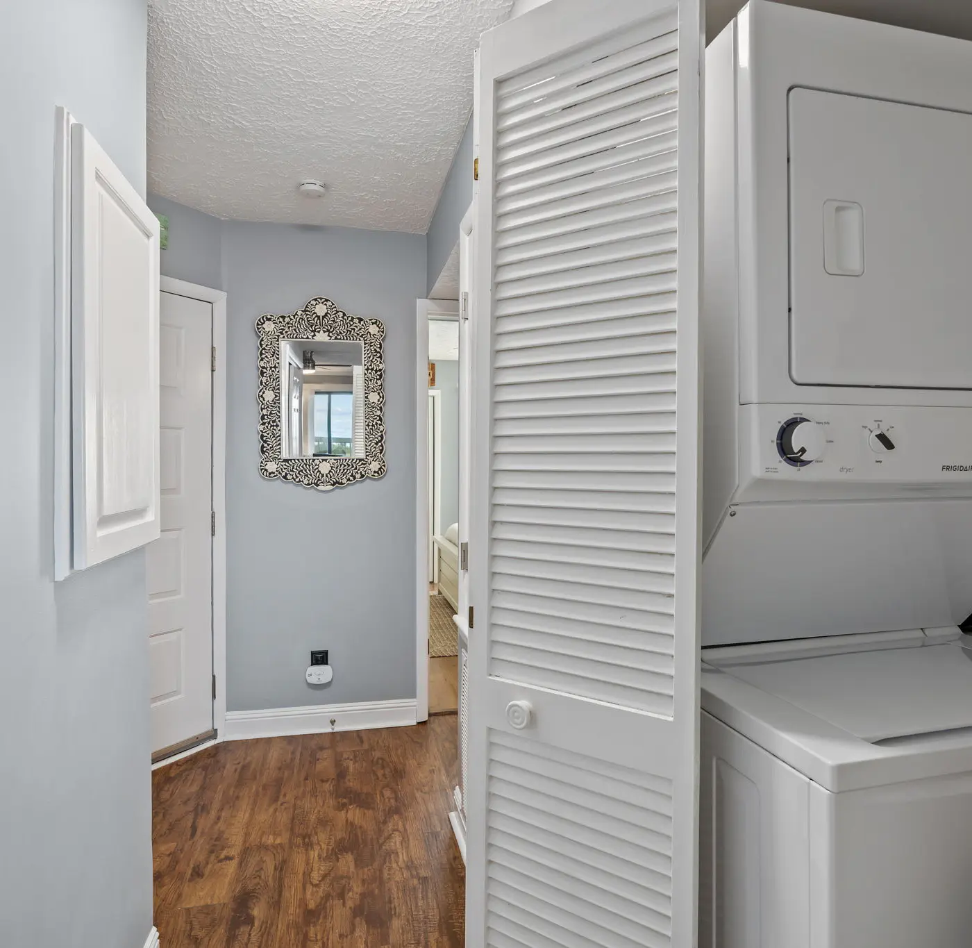 CB92 Million Pebbles