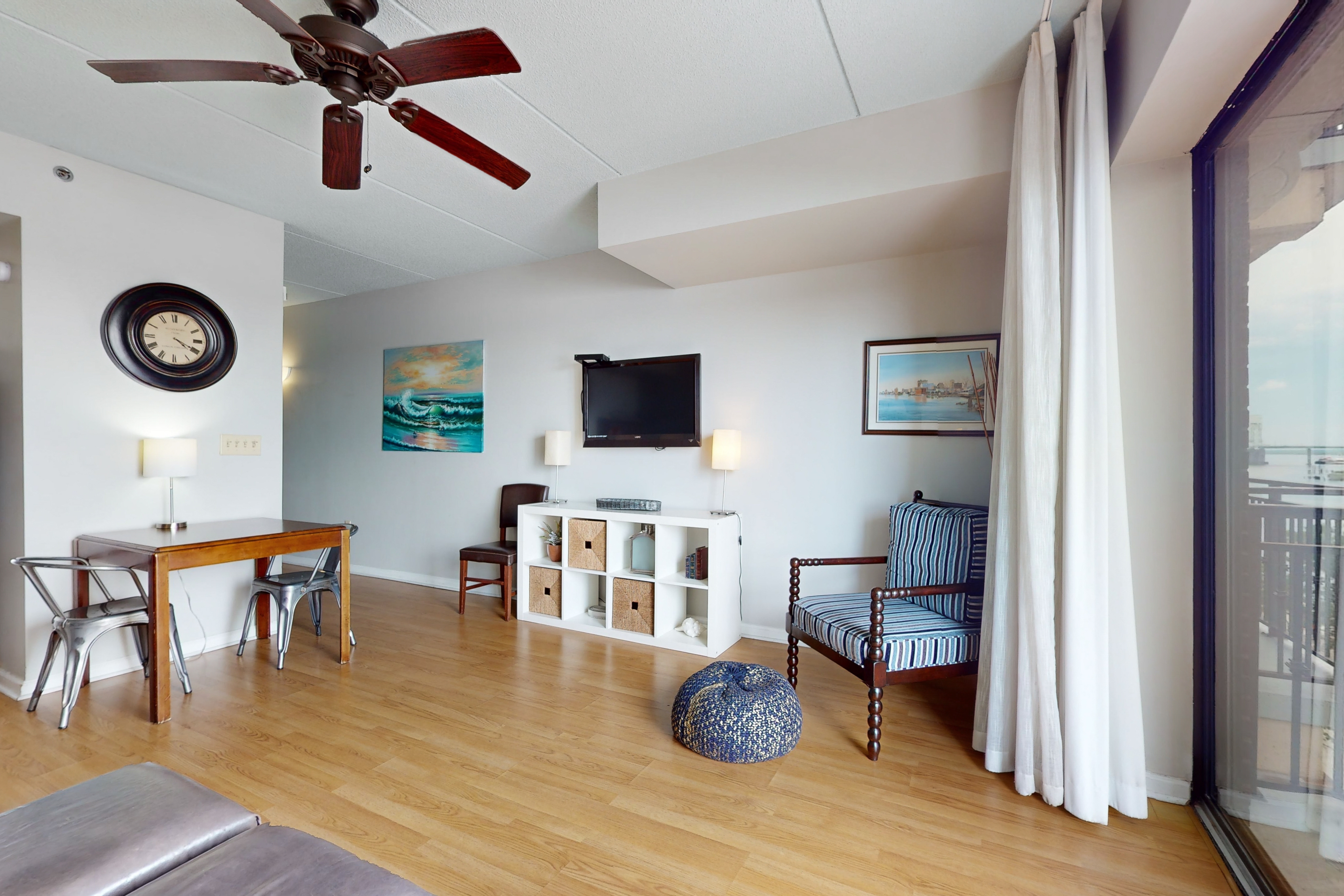 Historical Riverfront Condo in Historic District, Highly Walkable Locale