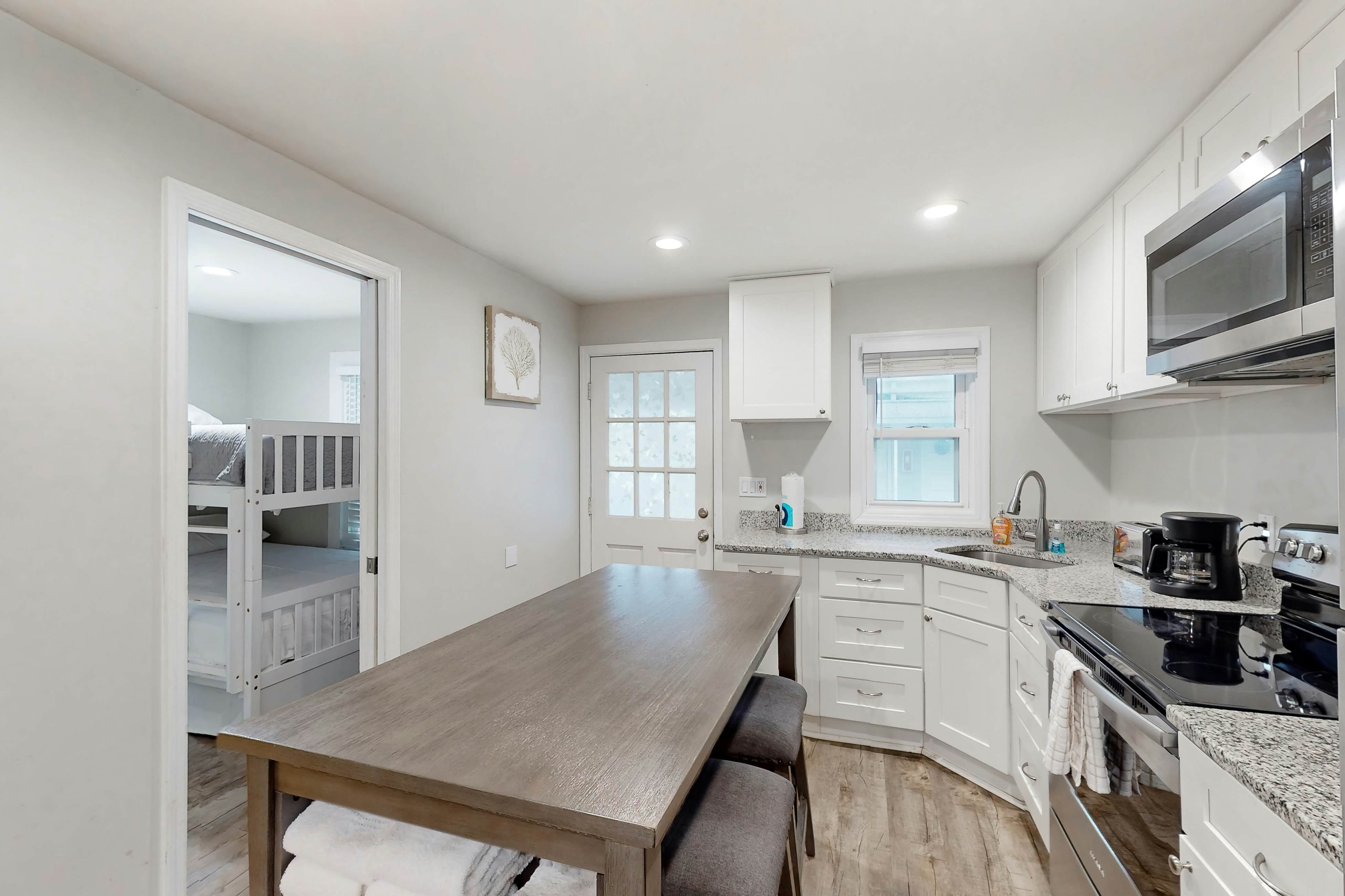 KB15 Pier View Cottage Unit 2