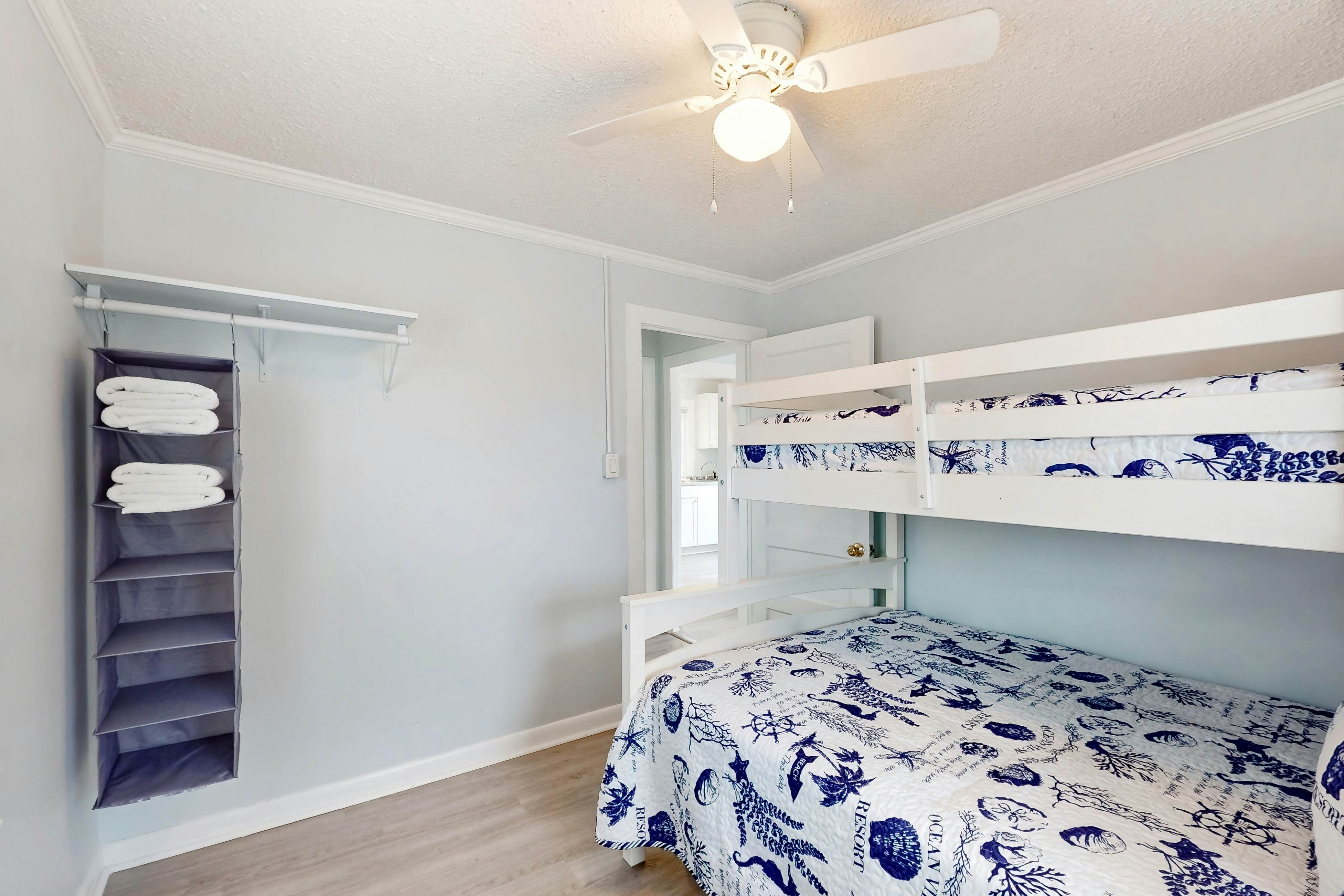 KB16 Pier View Cottage  Unit 3