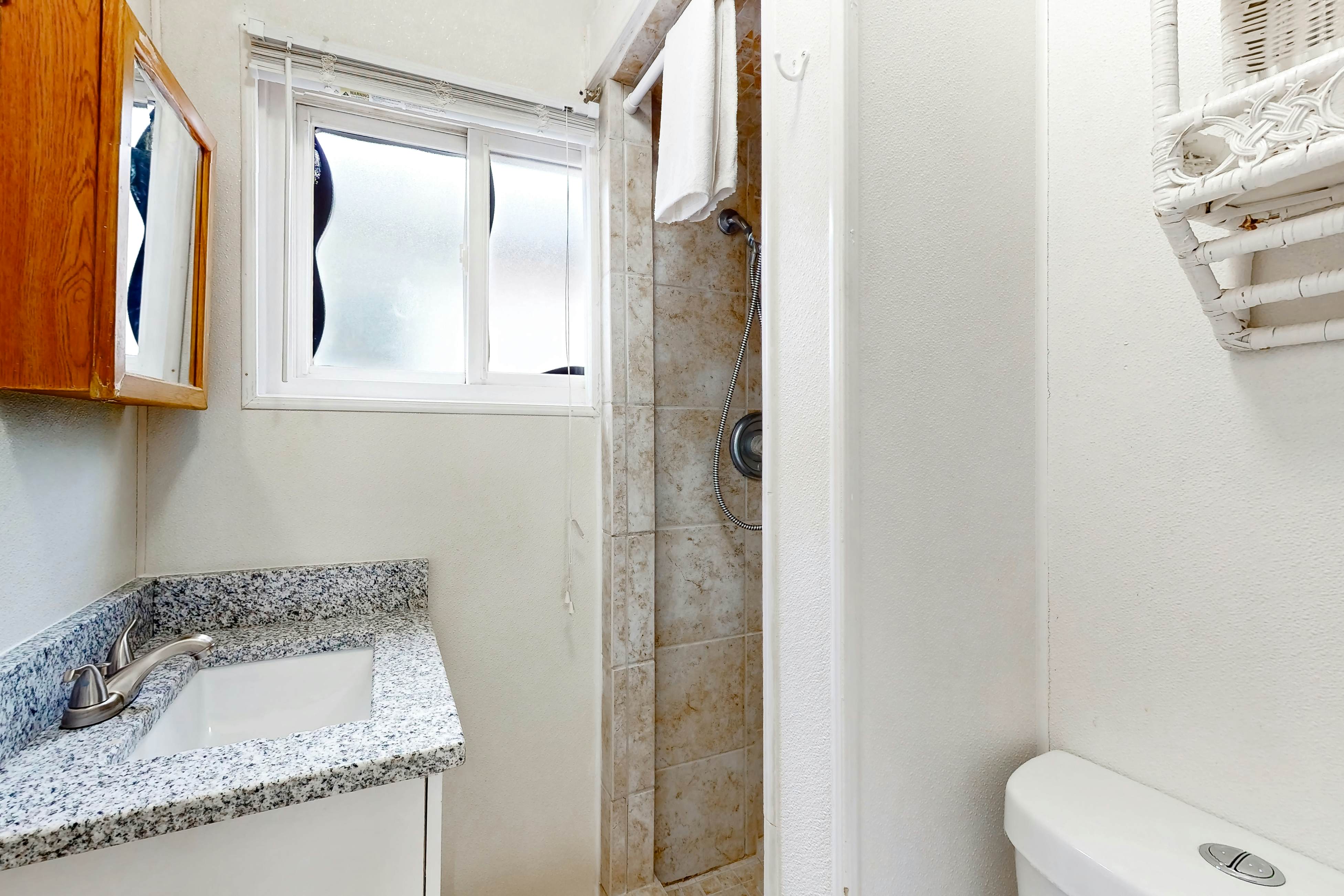 KB16 Pier View Cottage  Unit 3