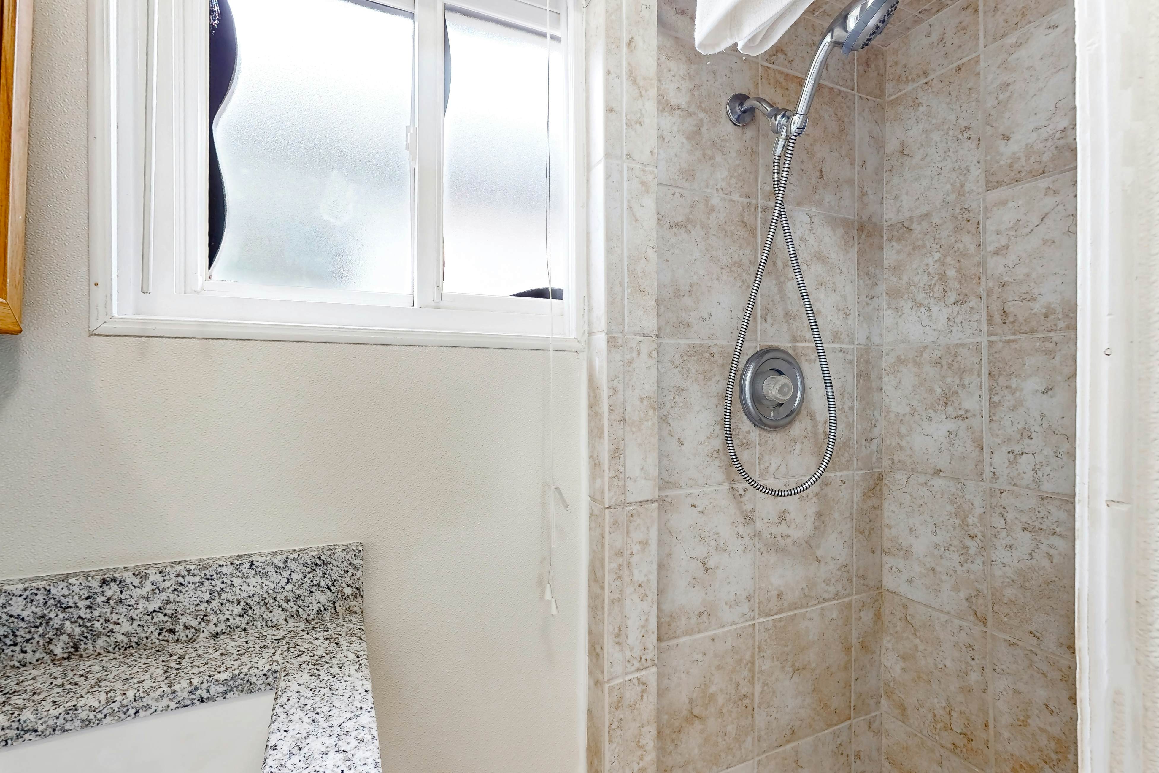 KB16 Pier View Cottage  Unit 3