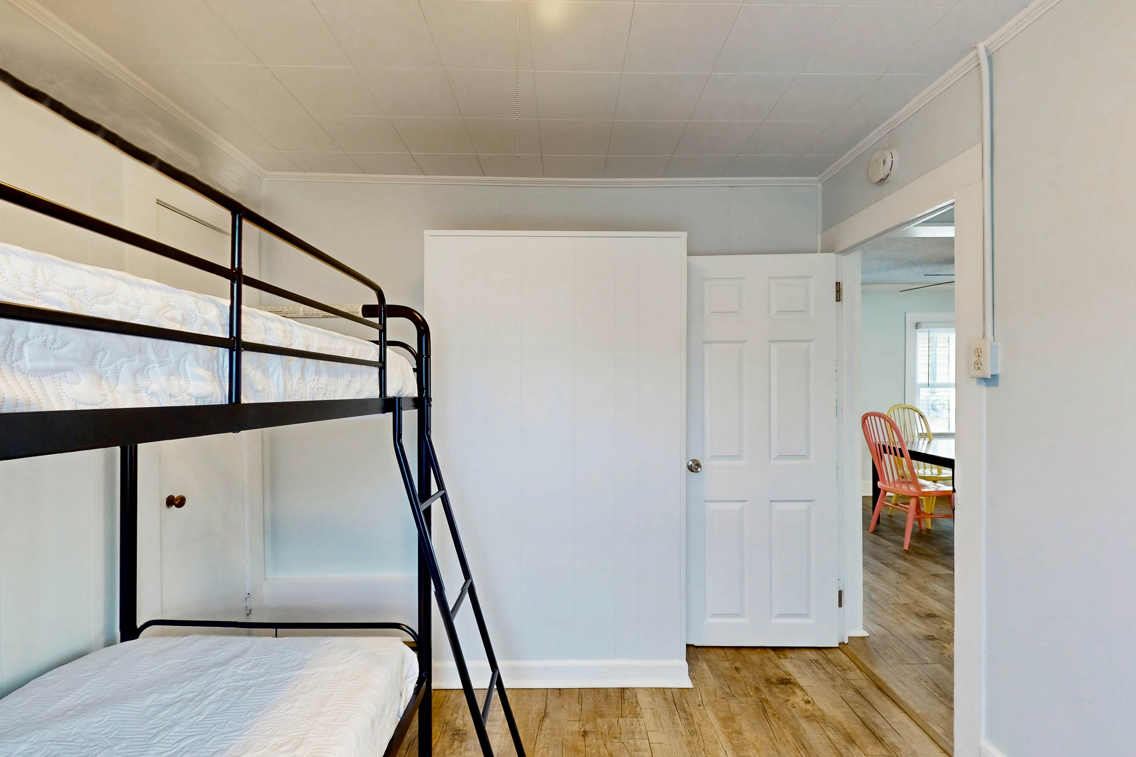 KB17 Pier View Cottage Unit 9