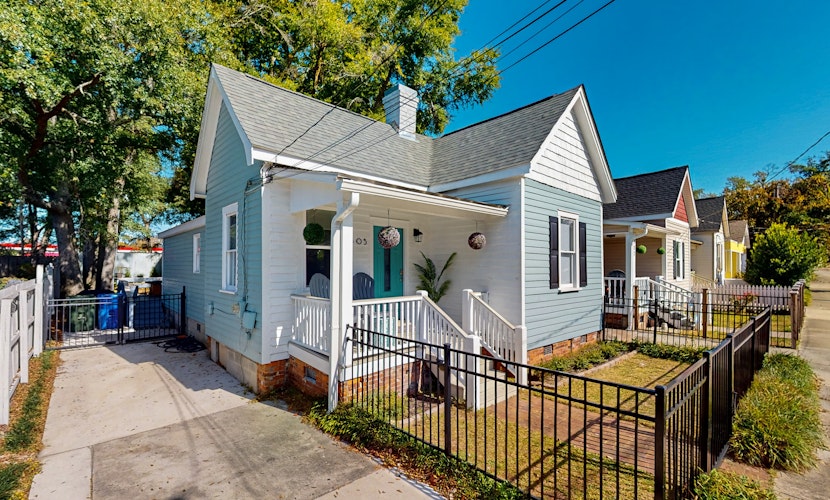 Charming 3BR Home with High Speed internet, Patio and, Gas grill