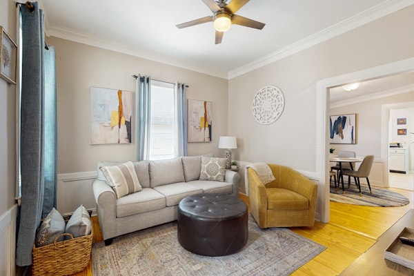 Charming 3BR Home with High Speed internet, Patio and, Gas grill