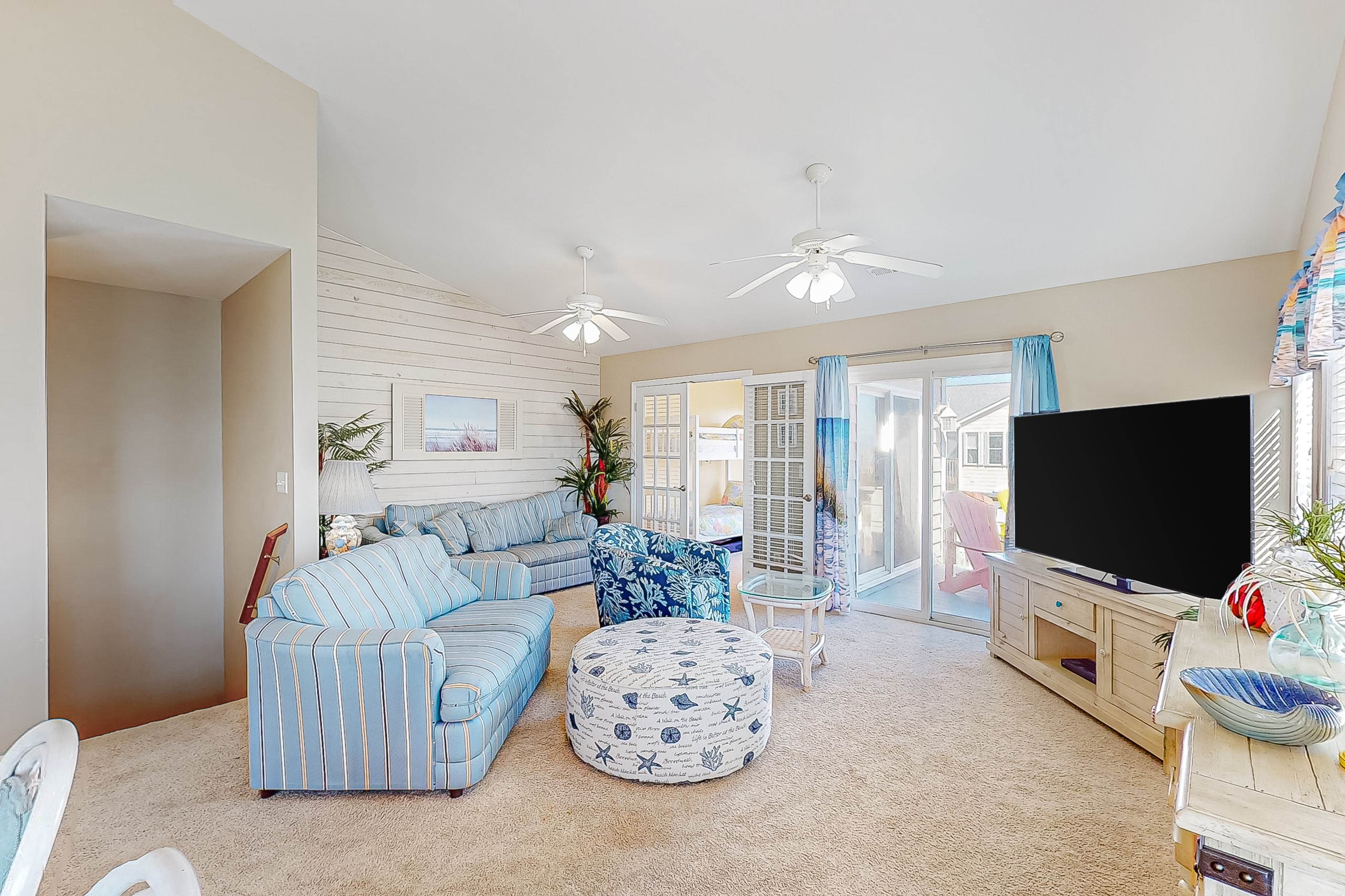 Ocean view duplex with beach access, a washer/dryer, central AC & golf nearby