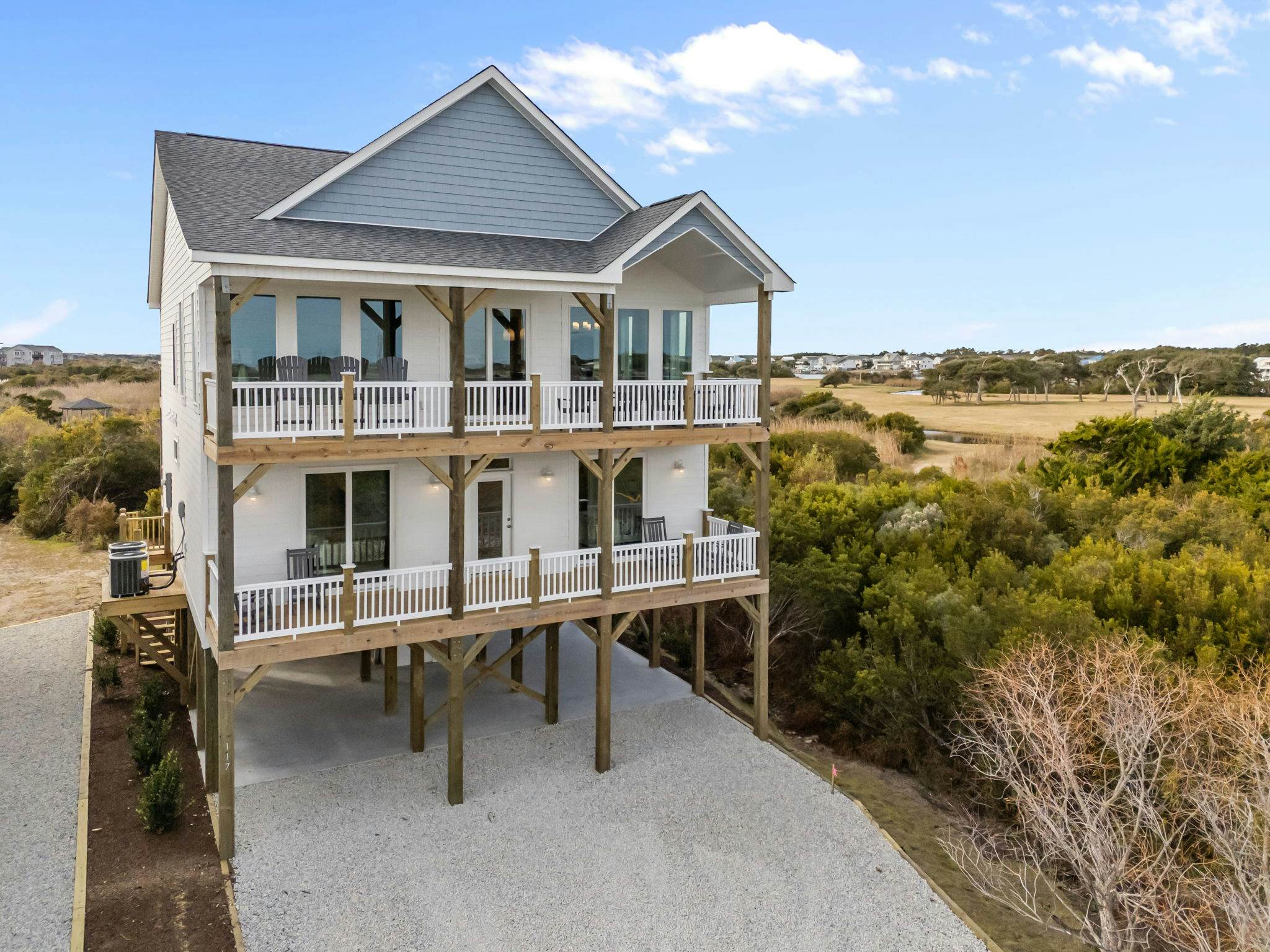 NTB117 Beach Château