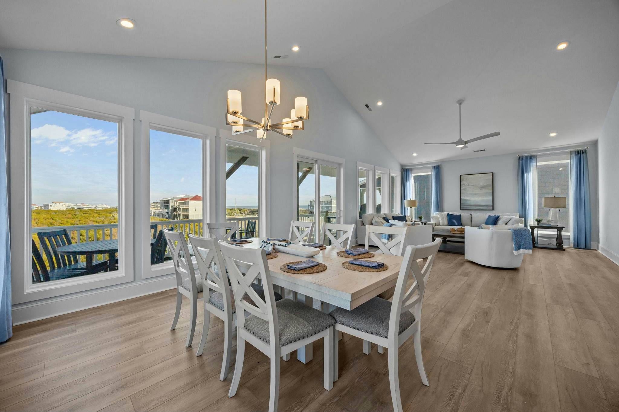 NTB117 Beach Château