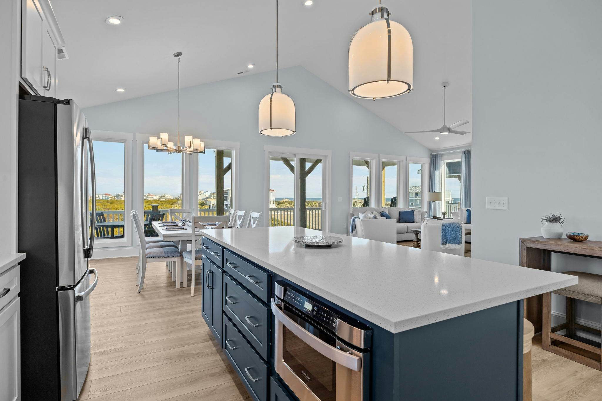 NTB117 Beach Château