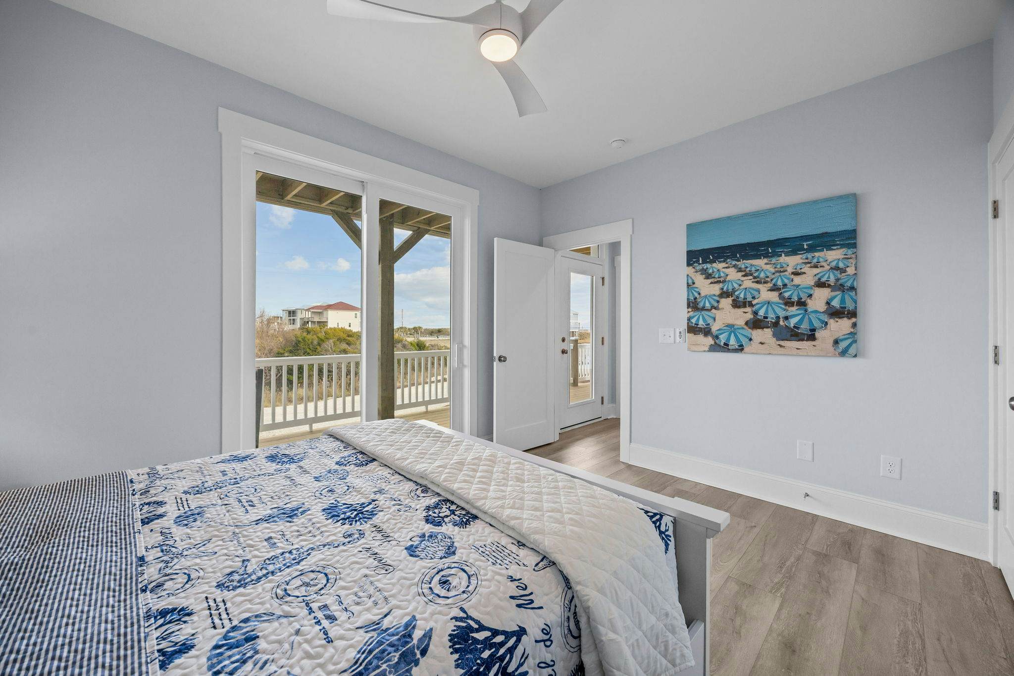 NTB117 Beach Château