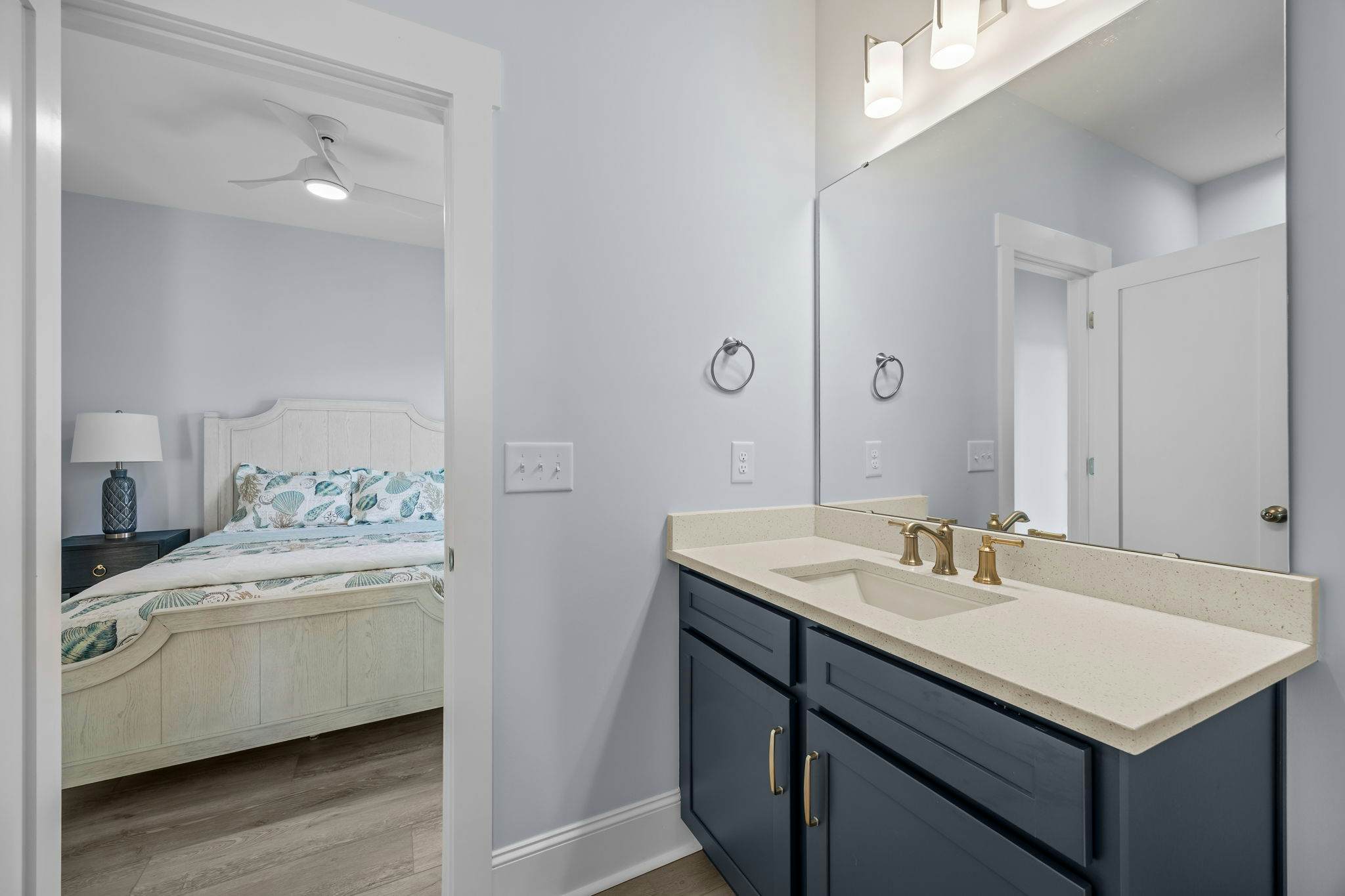 NTB117 Beach Château