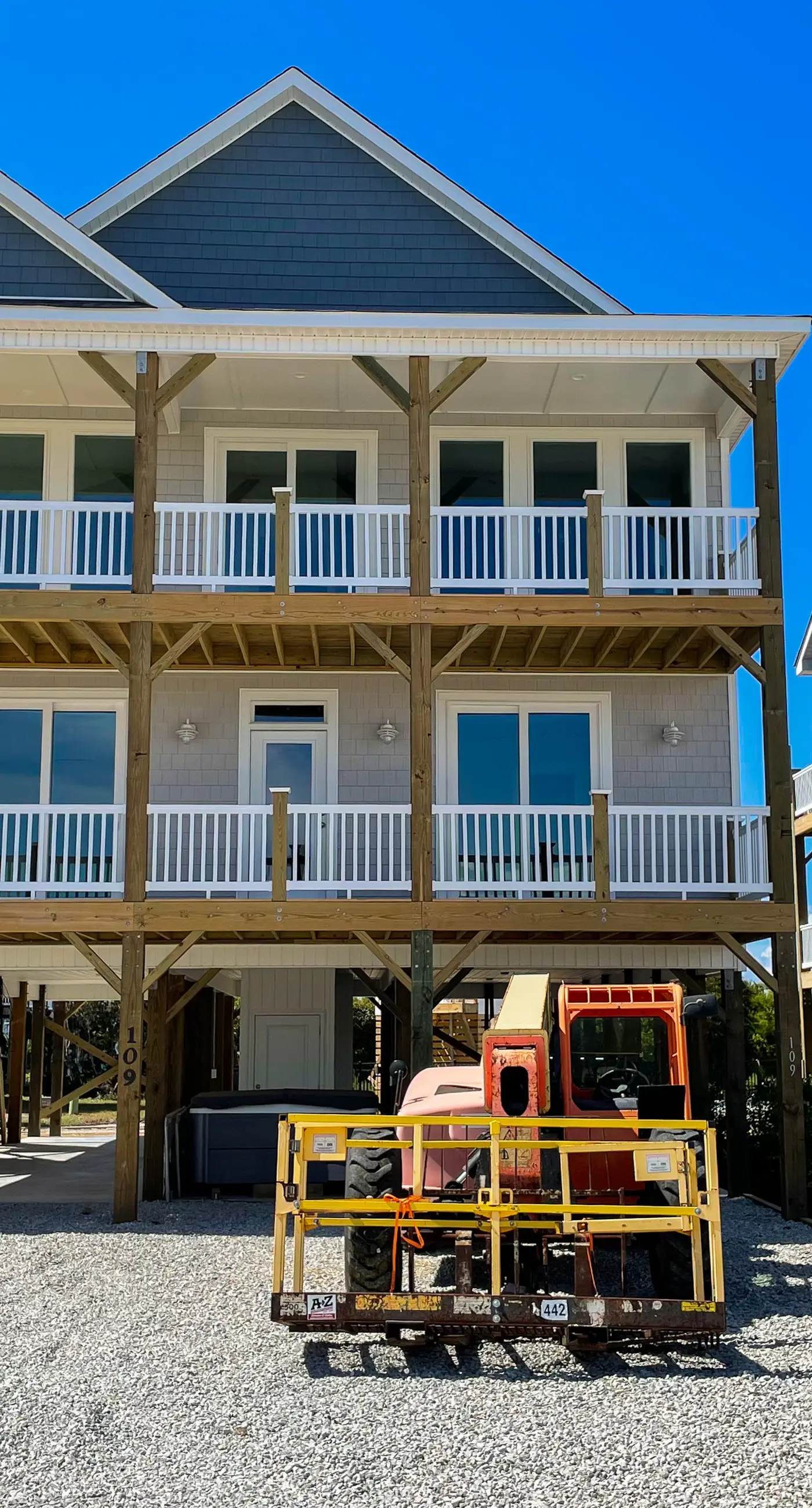 NTB109 Wave Château