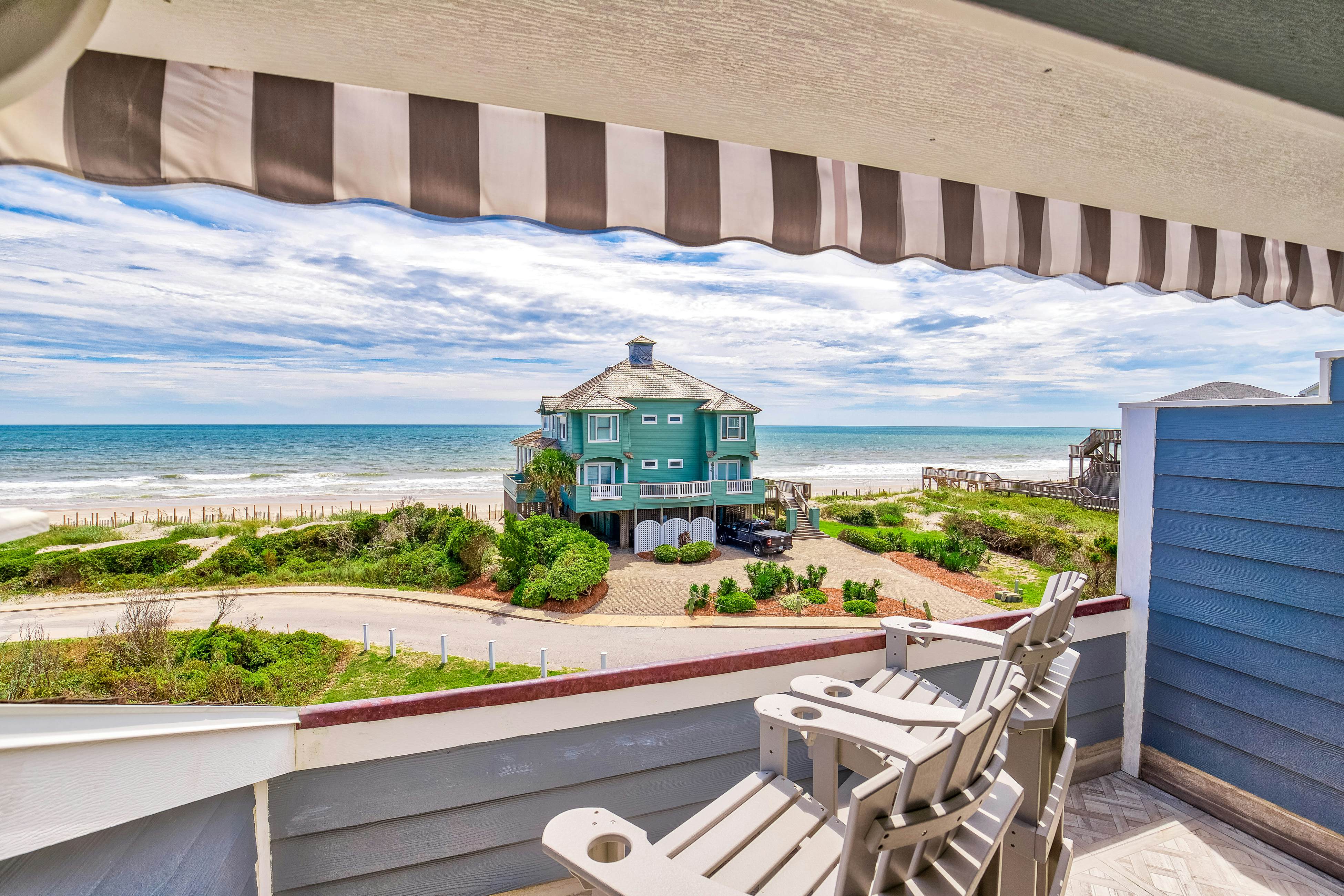 NTBHC421 Another Day in Paradise