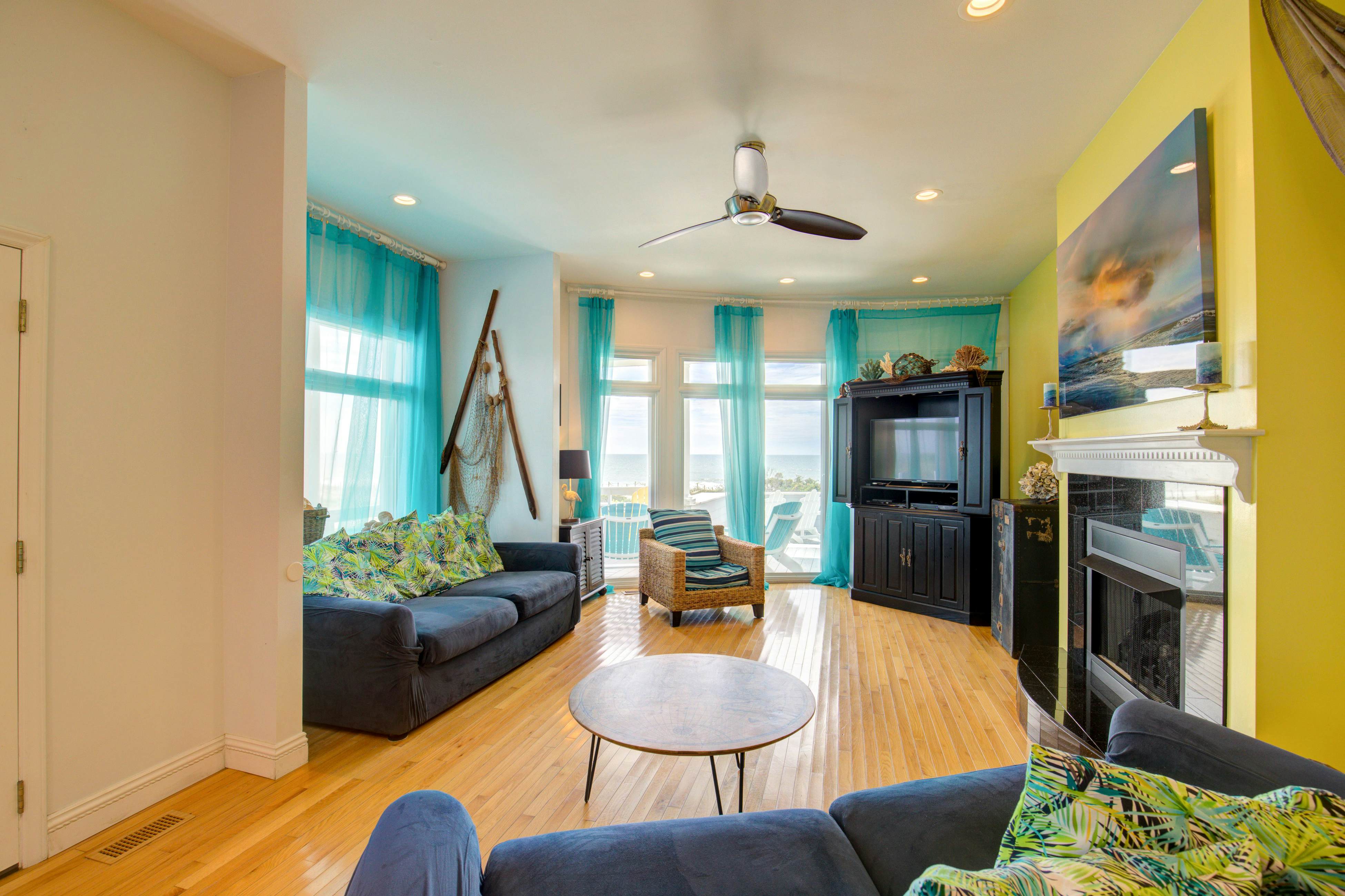 NTBHC421 Another Day in Paradise