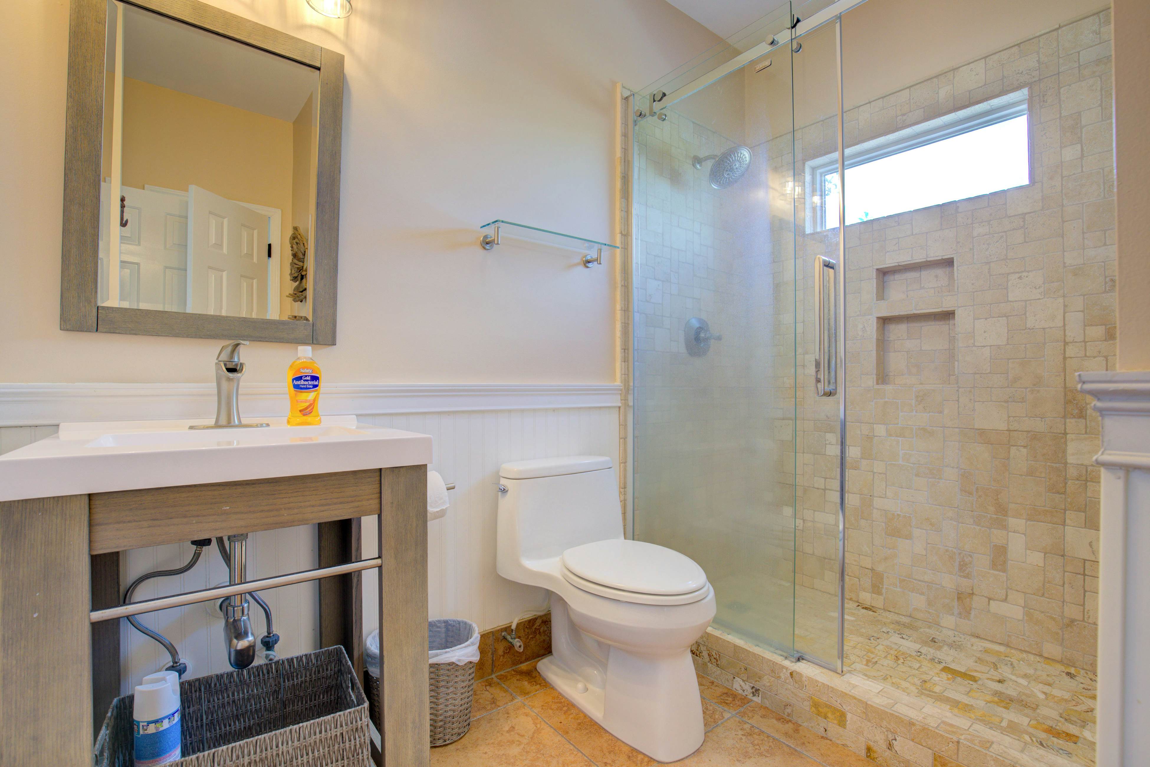 NTBHC421 Another Day in Paradise