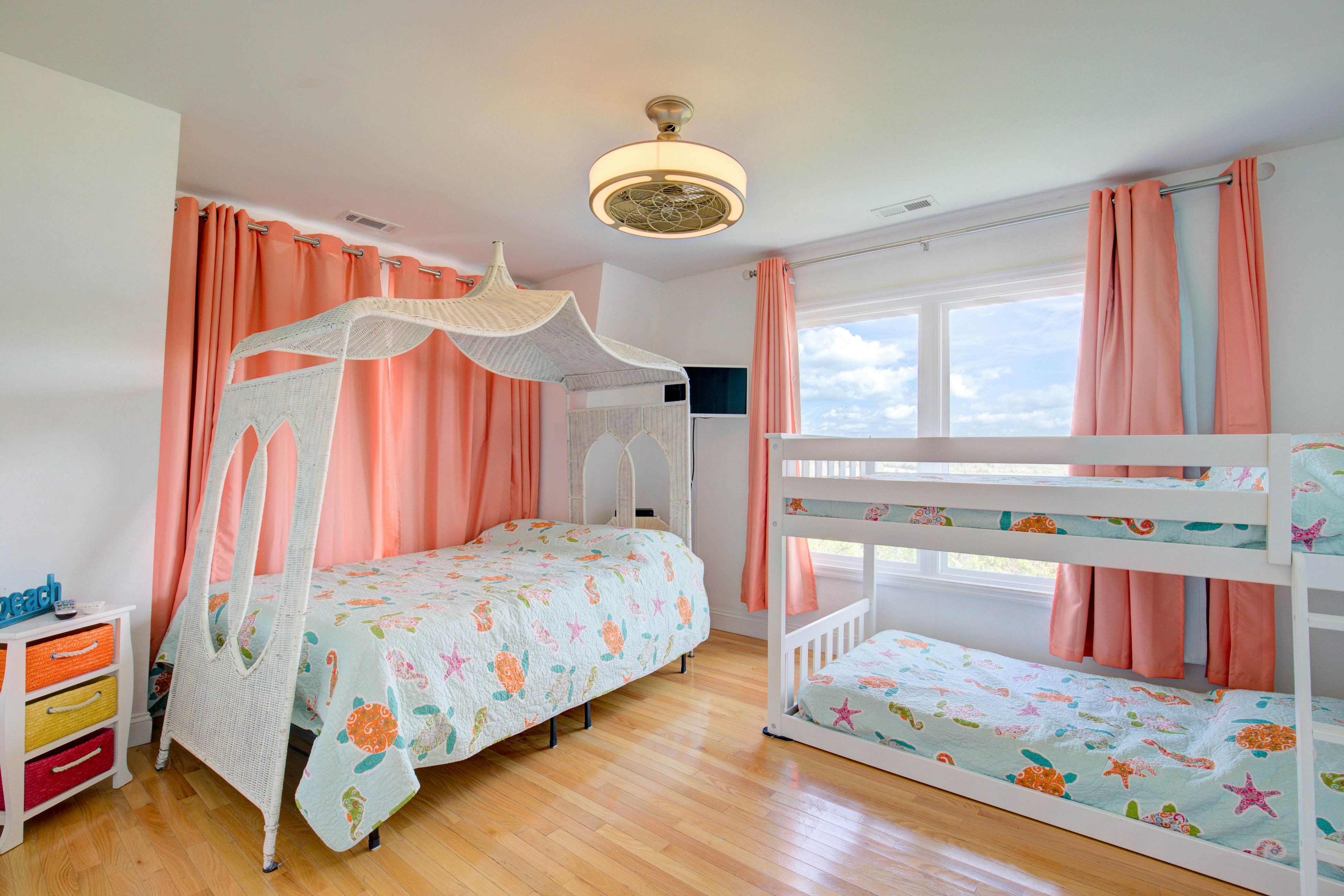 NTBHC421 Another Day in Paradise