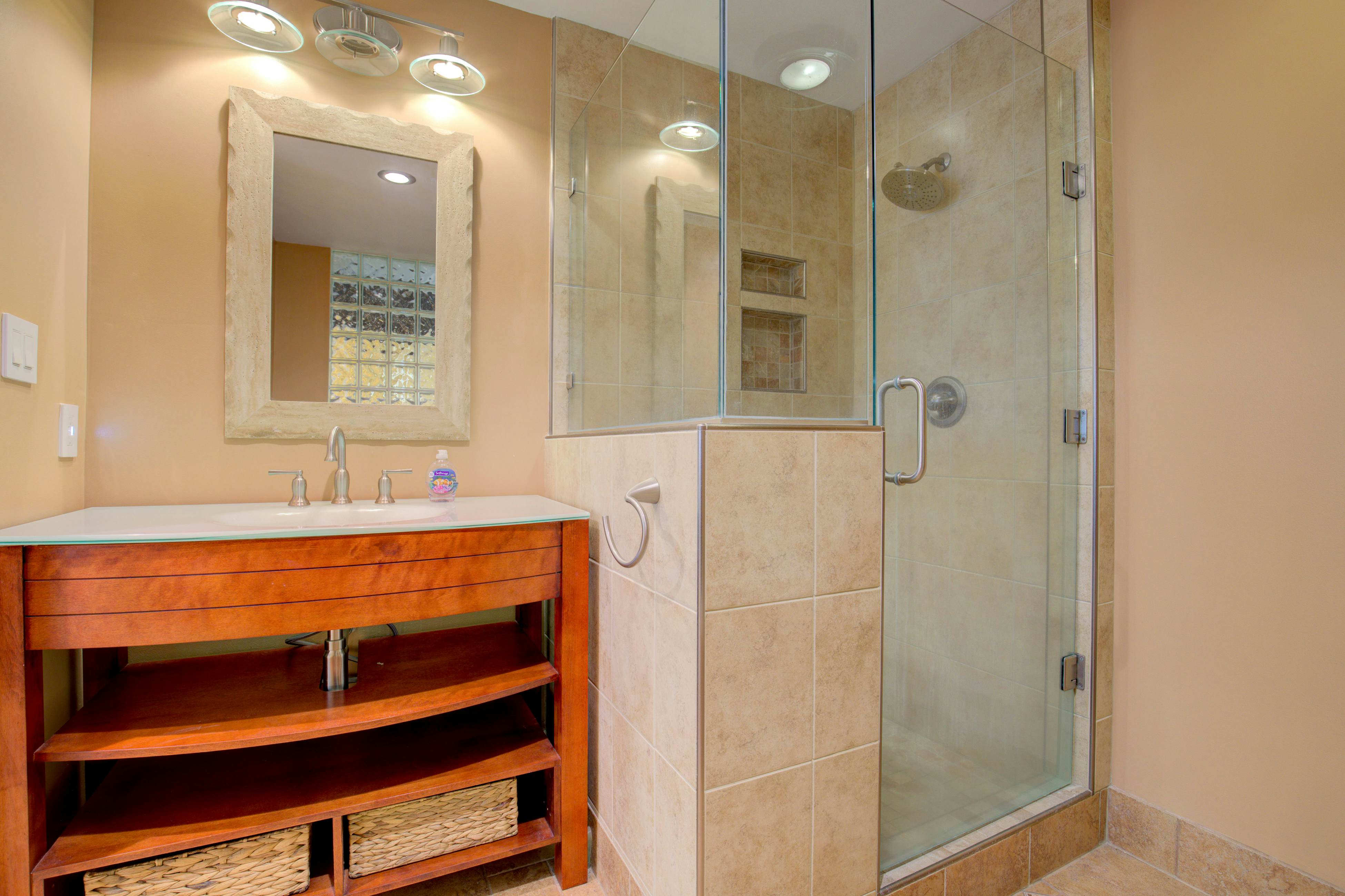 NTBHC421 Another Day in Paradise