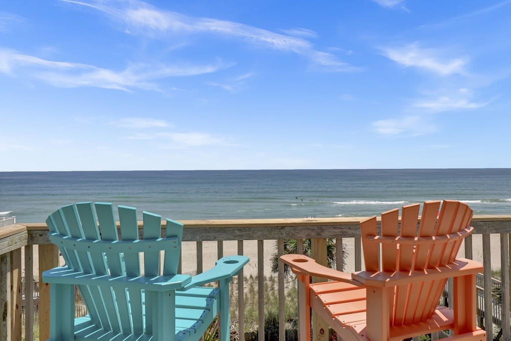 Kraken Up: Newly Updated Oceanfront Escape with Private Pool & Hot Tub