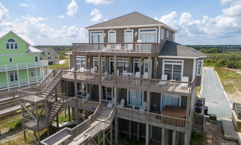 Beachfront, multi-level home with pool, beach access & private hot tub