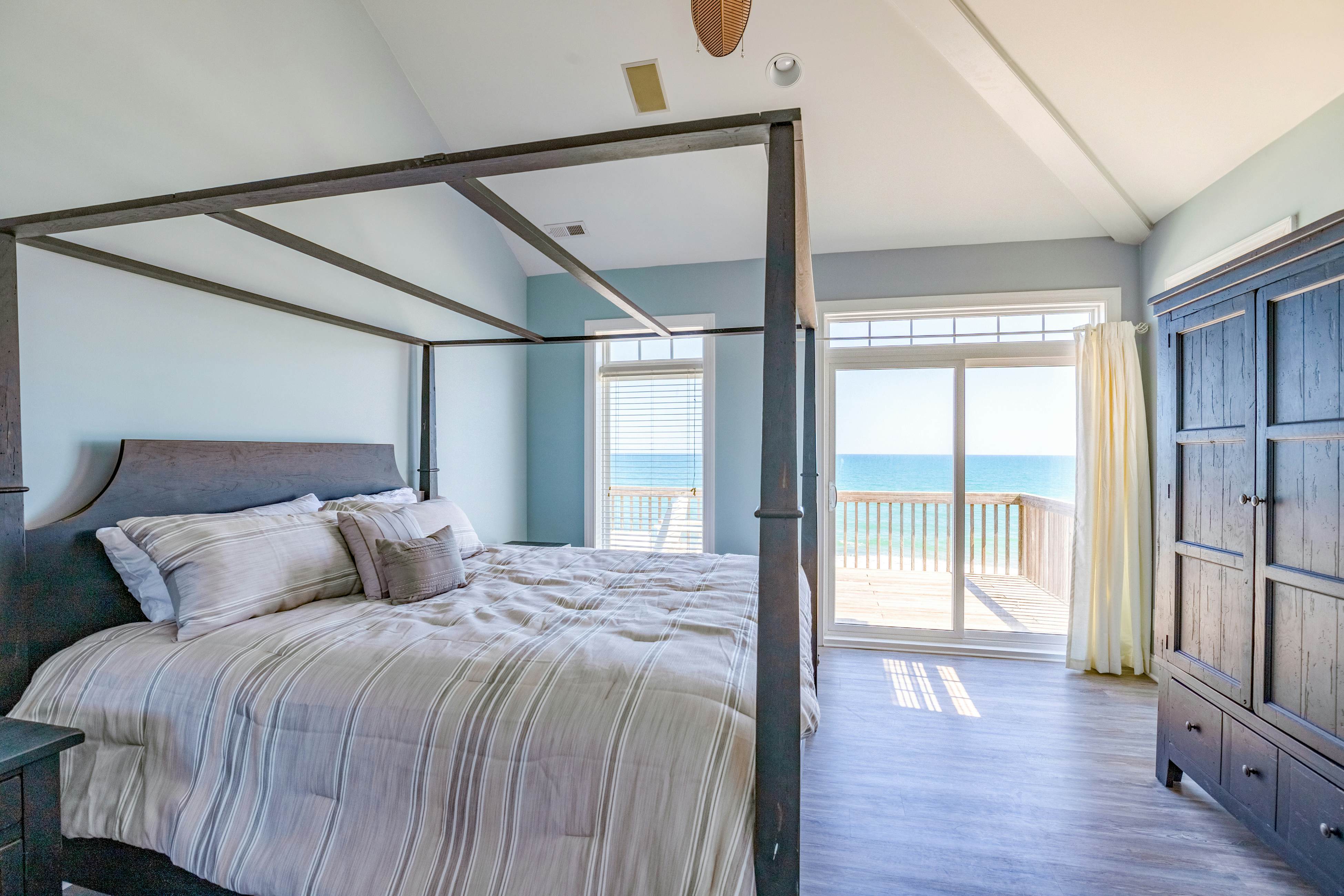 NTBHC642 Island Escape