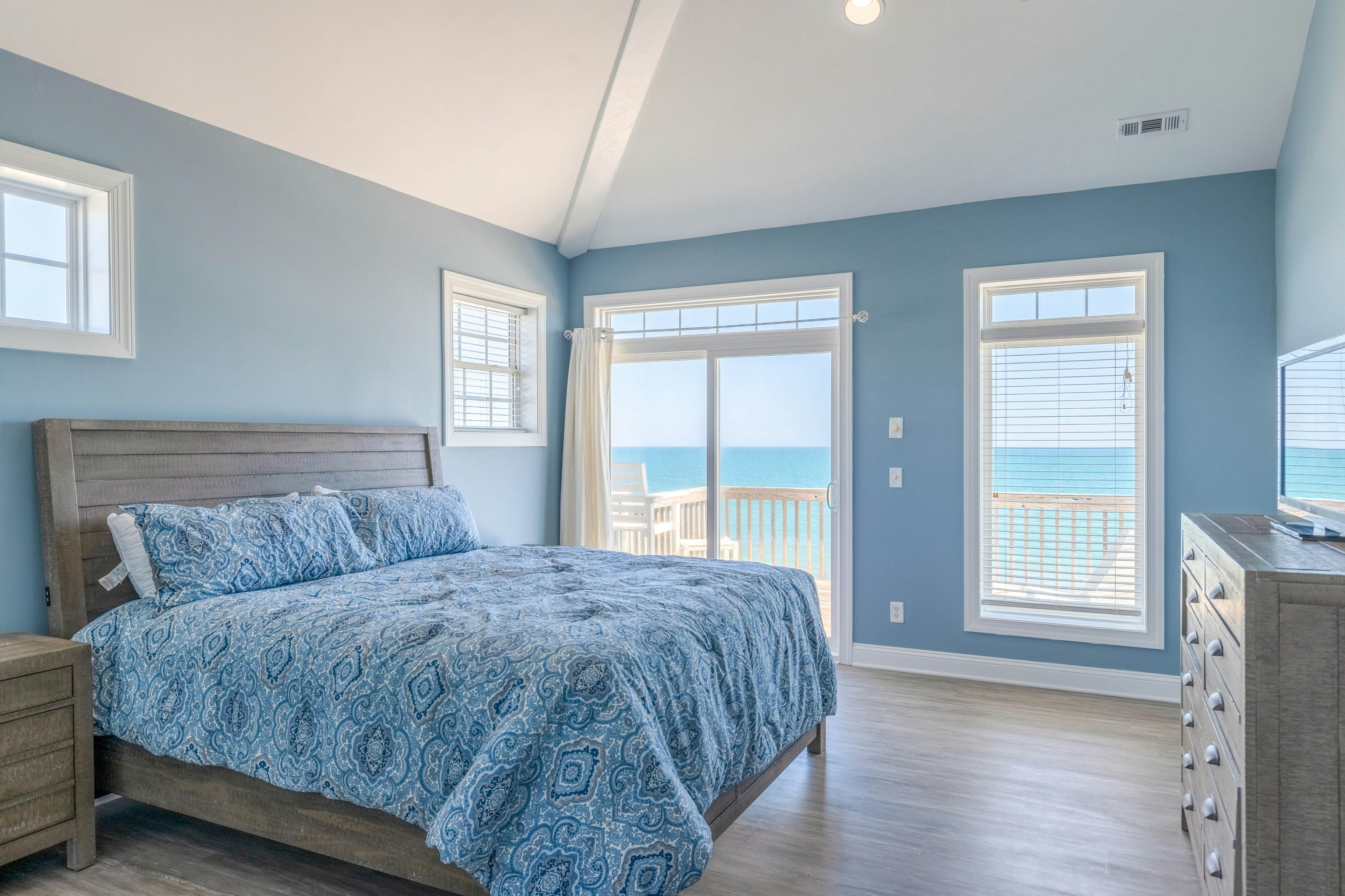 NTBHC642 Island Escape