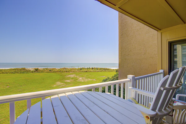 Topsail Dunes condo with beautiful ocean view - beach access & beachfront pool