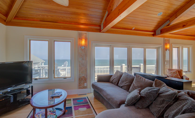 Luxe ocean-view beach estate - amazing views, private pool, hot tub & elevator