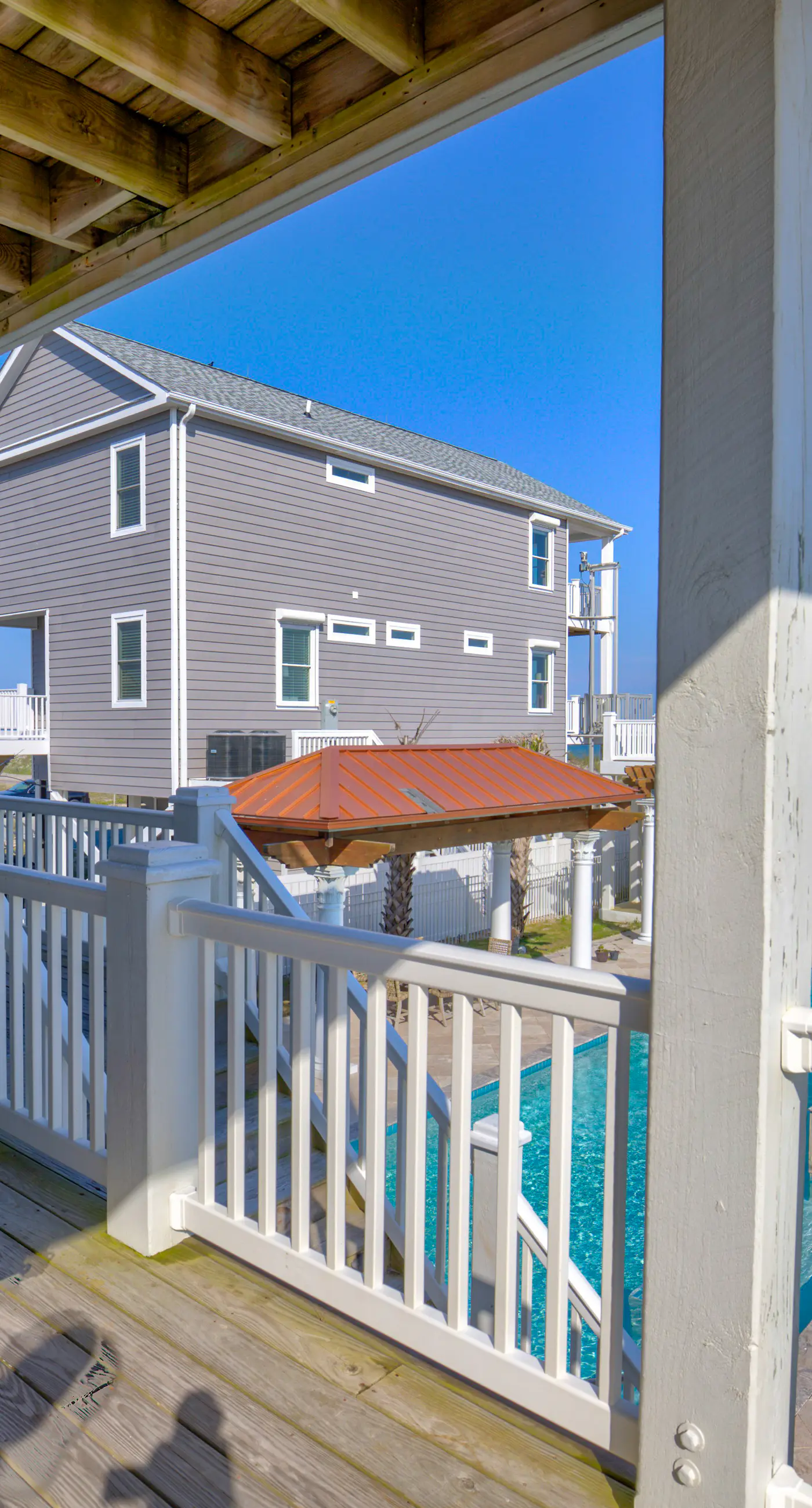 NTB2780 Oceanfront Acropolis