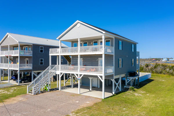 π Oceanview Beach Retreat | Private Pool | Deck Access from Every Bedroom π΄