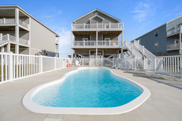 π Oceanview Beach Retreat | Private Pool | Deck Access from Every Bedroom π΄