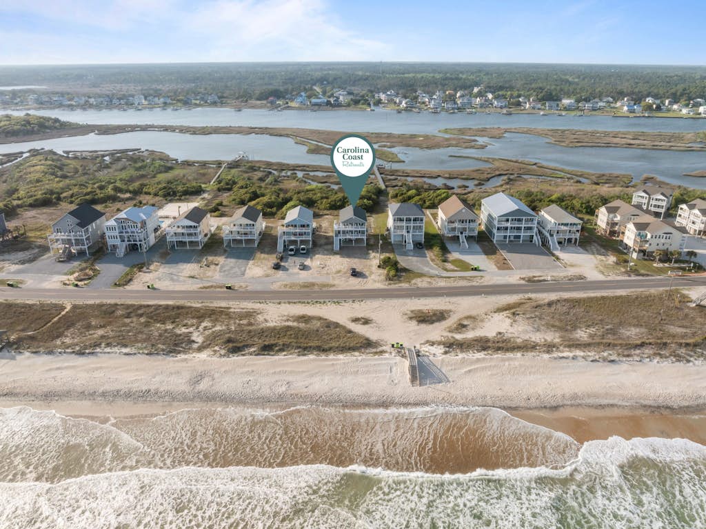 🌊 Oceanview Beach Retreat | Private Pool | Deck Access from Every Bedroom 🌴