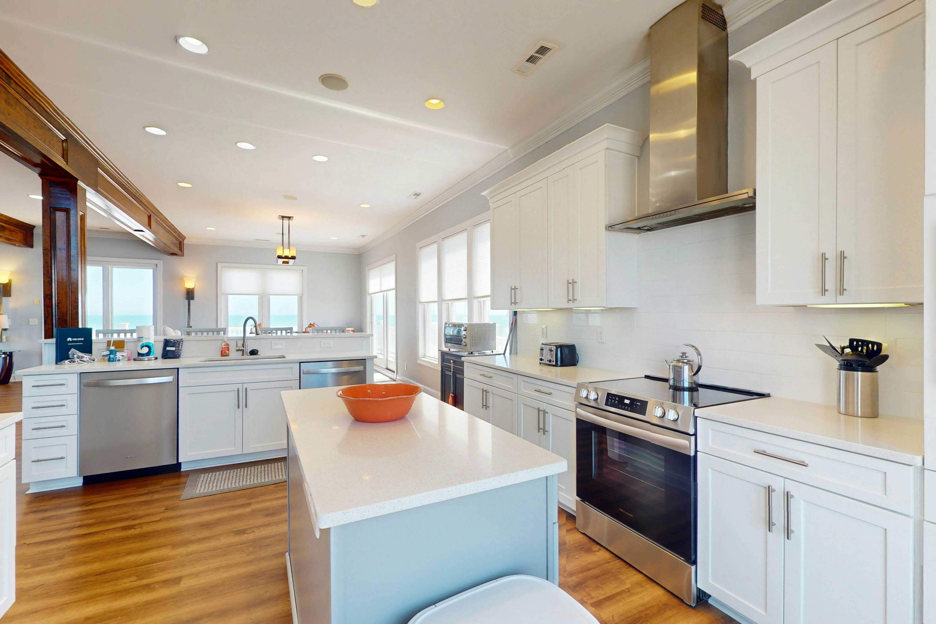 NTBHC602 Cosmos Cabana