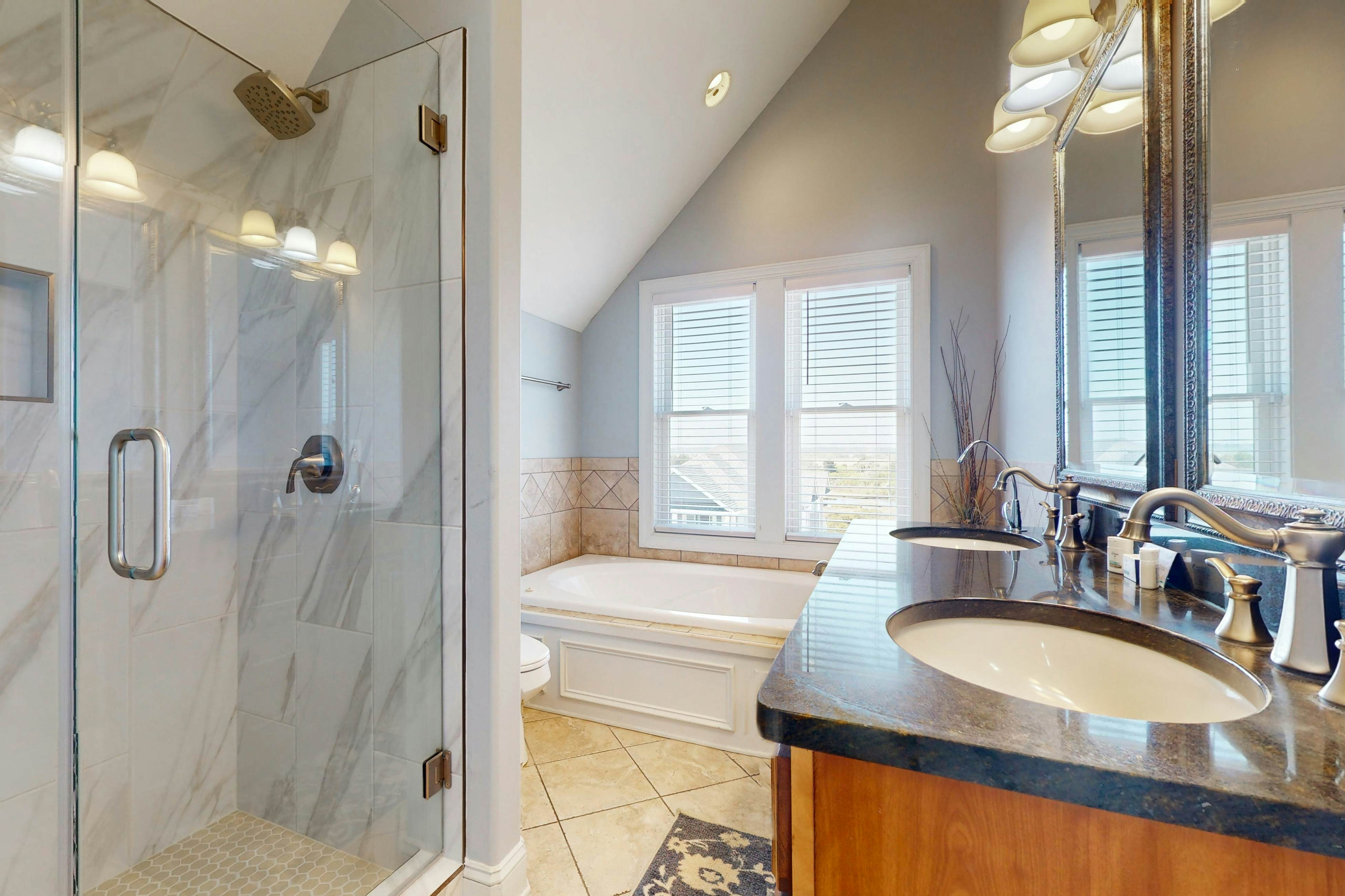 NTBHC602 Cosmos Cabana