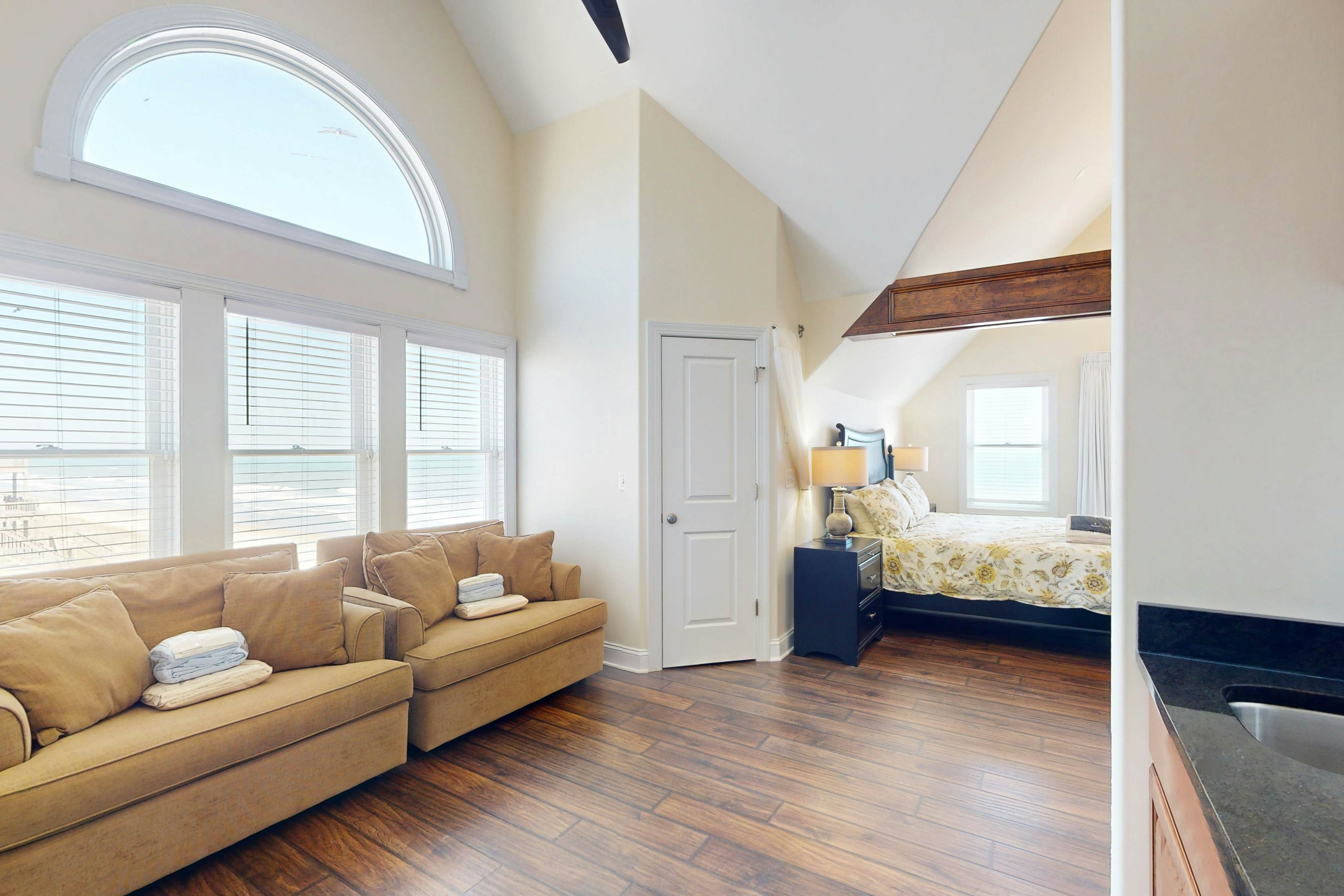 NTBHC602 Cosmos Cabana