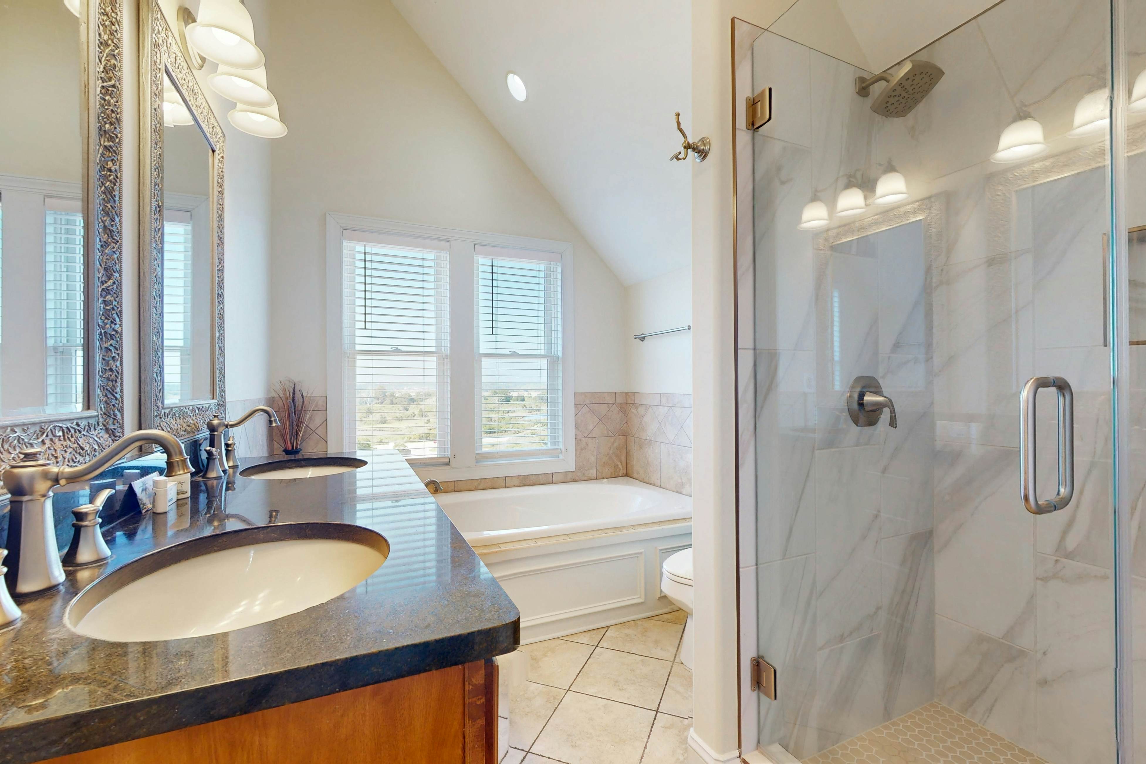 NTBHC602 Cosmos Cabana