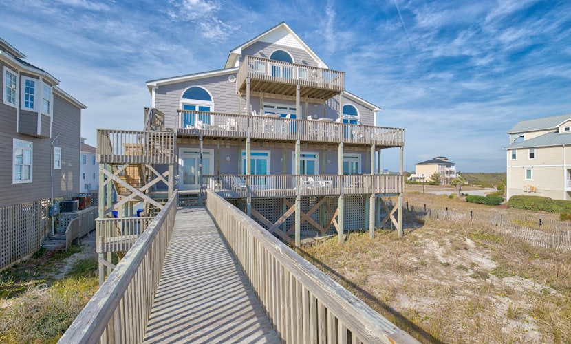 Beachfront home with beach access, pool, private hot tub & ocean views