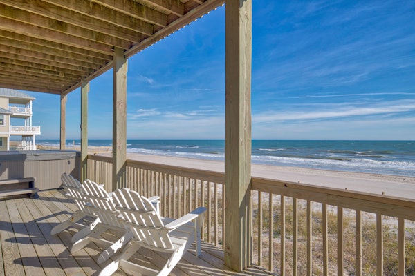 Beachfront home with beach access, pool, private hot tub & ocean views