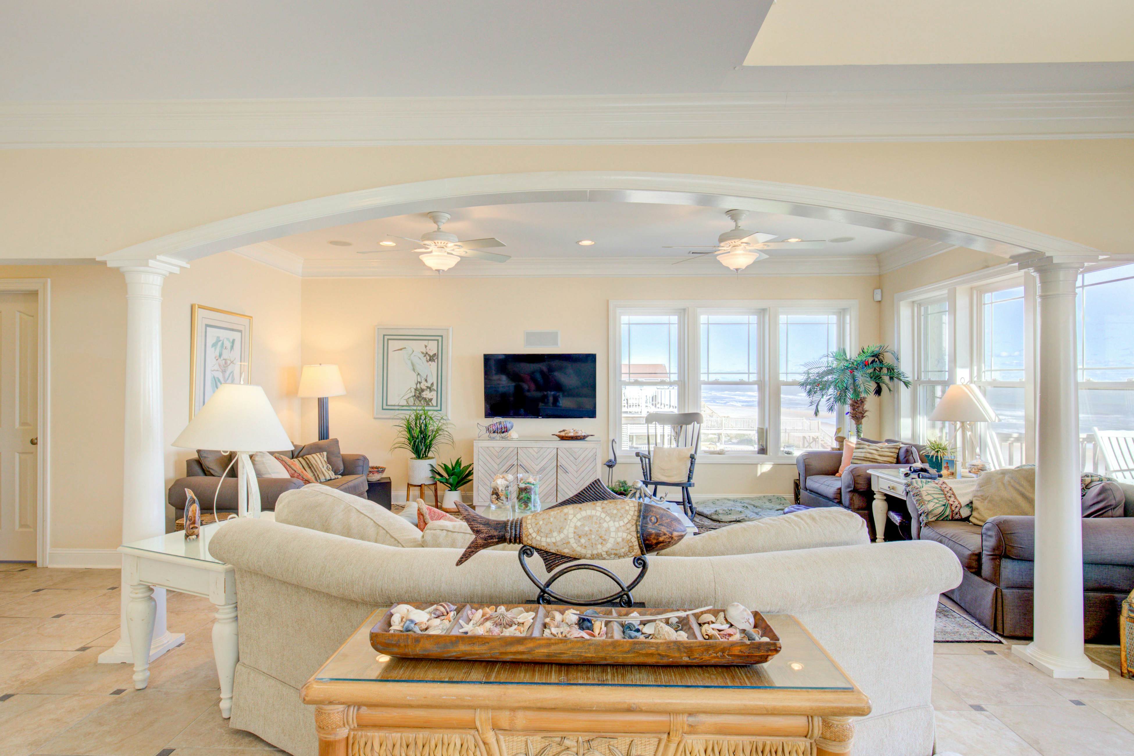 NTB4384 Parrots Perch