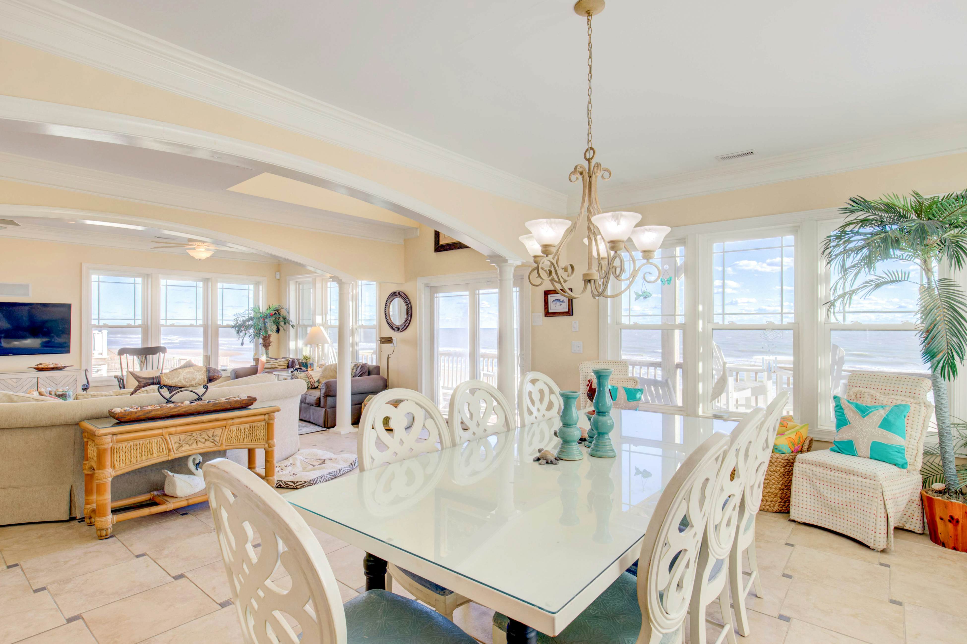 NTB4384 Parrots Perch