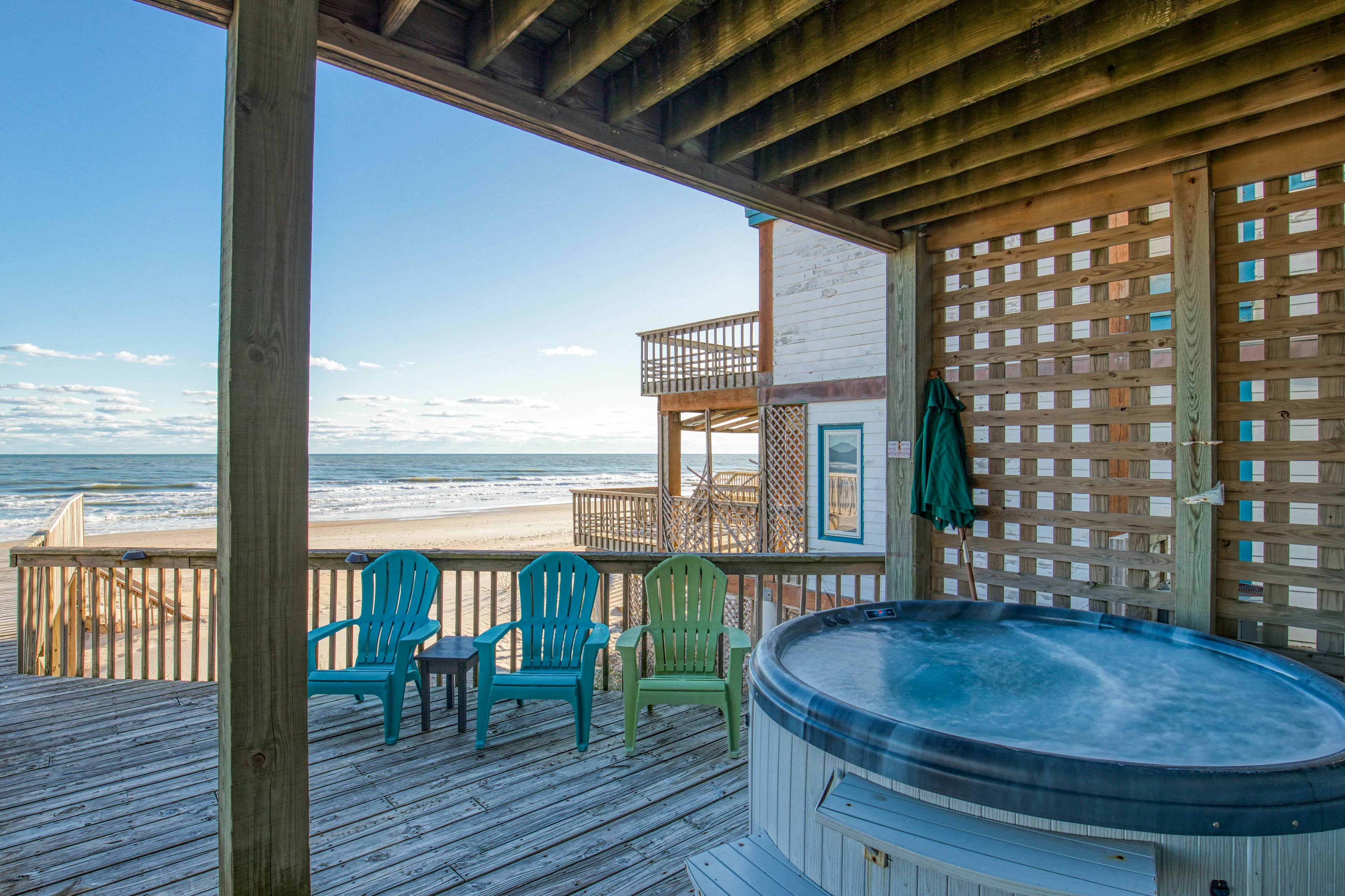 NTB4384 Parrots Perch