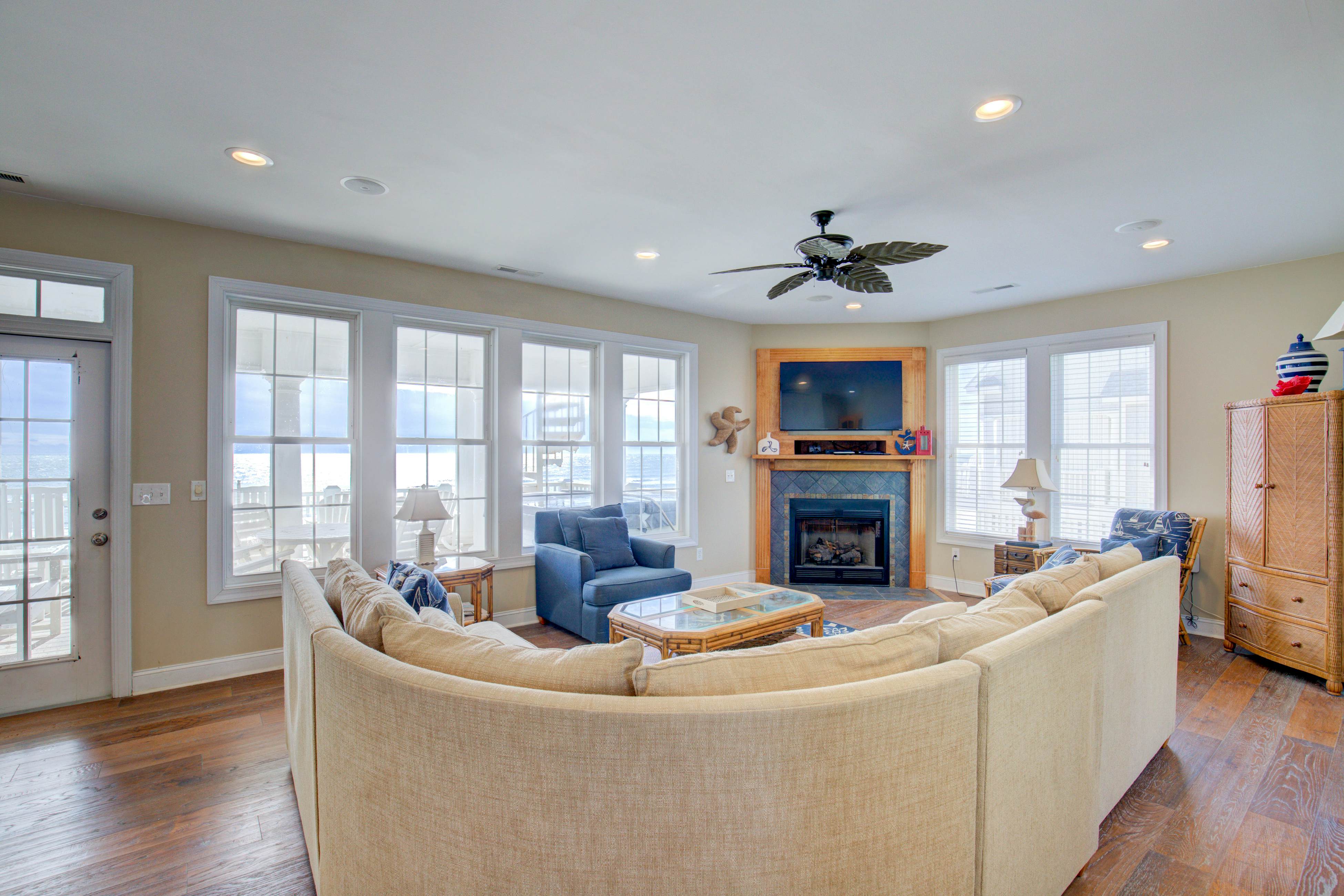 NTB4366 Day at the Beach Ocean Ridge