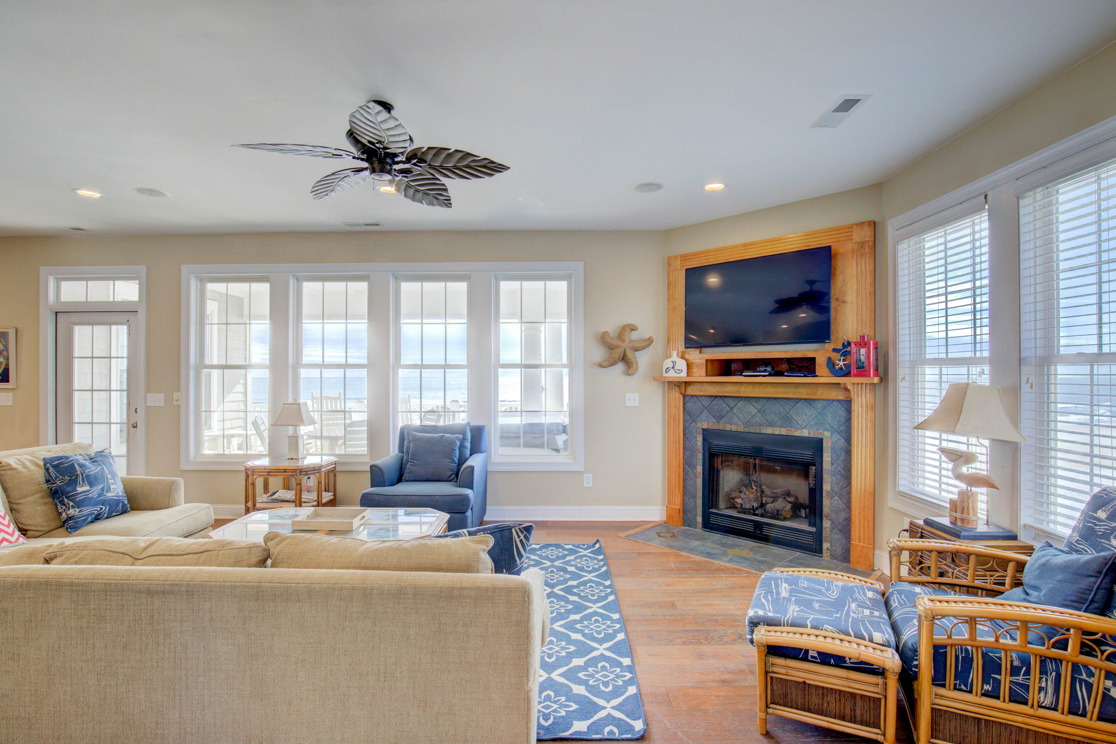 NTB4366 Day at the Beach Ocean Ridge