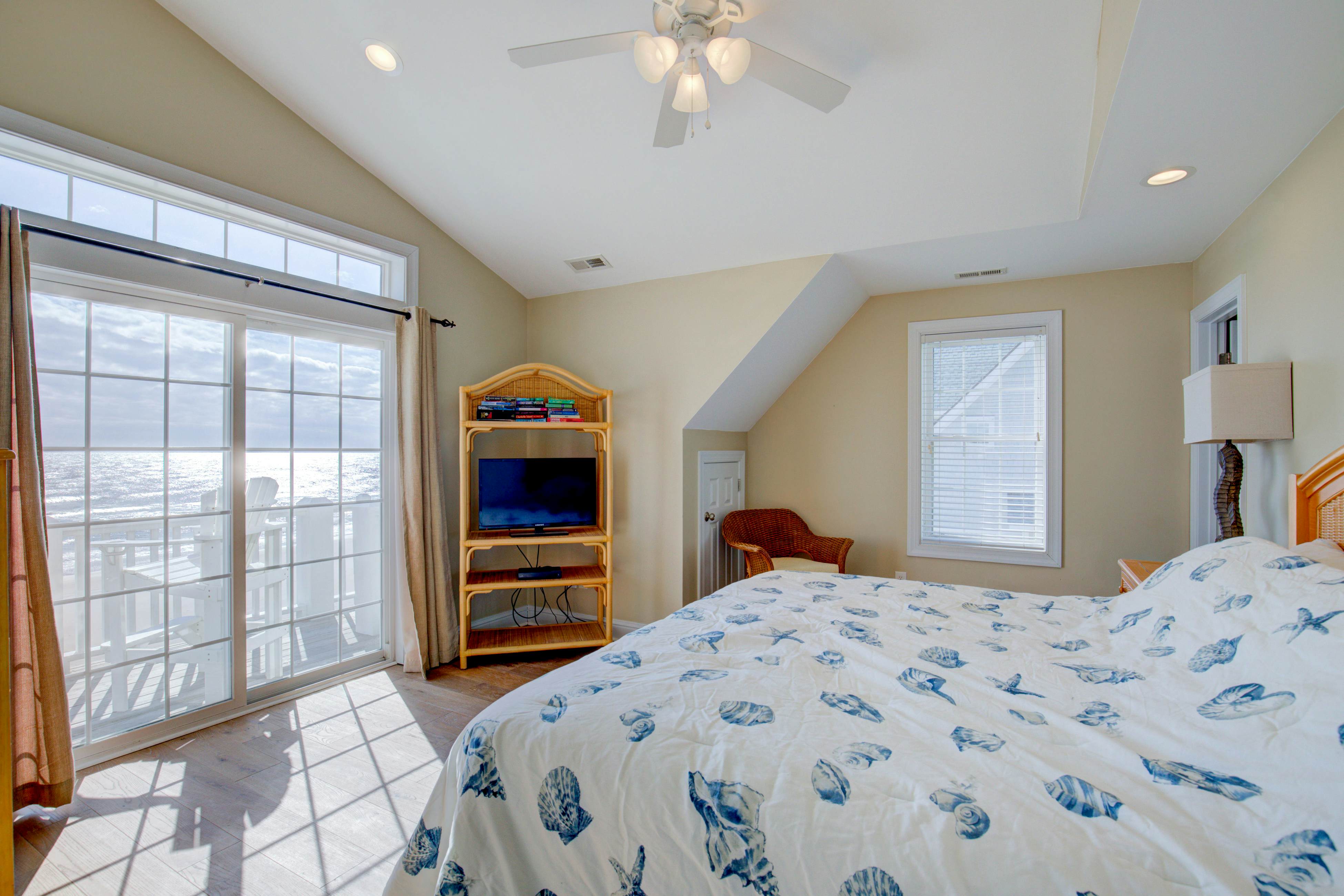 NTB4366 Day at the Beach Ocean Ridge